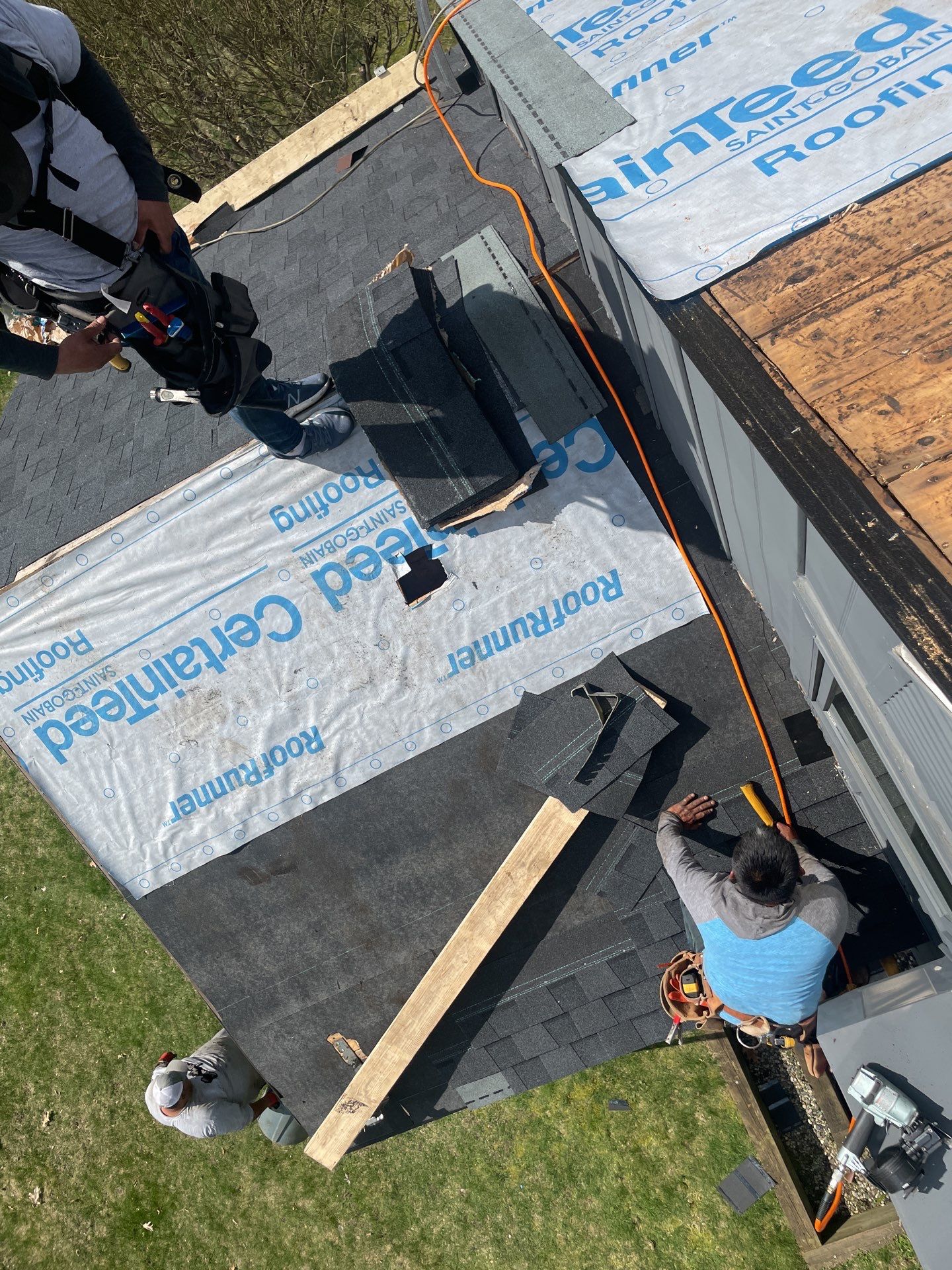 Roof Replacement using CertainTeed Landmark by 180 Contractors