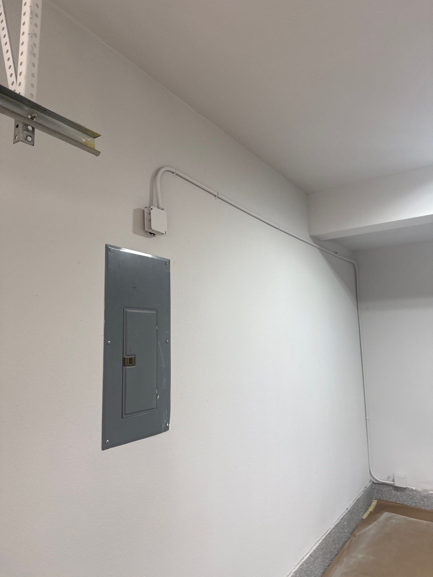 Garage Repaint Including Doors by Midwest Paint LLC