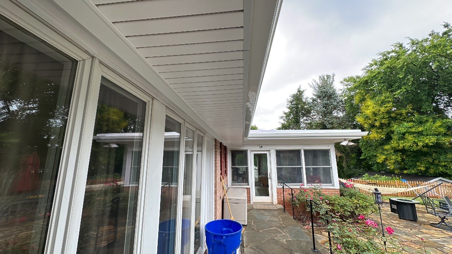 Manassas: CertainTeed Landmark Pro Designer Shingles in Max Def Moire Black by RM Banning, Inc.