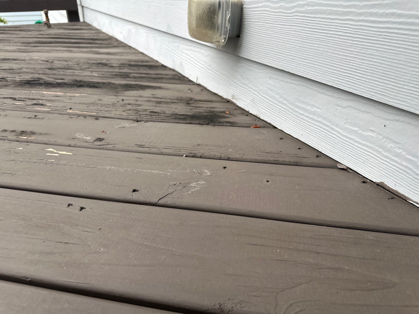 Weathered Deck using AcryFin by DuraSeal