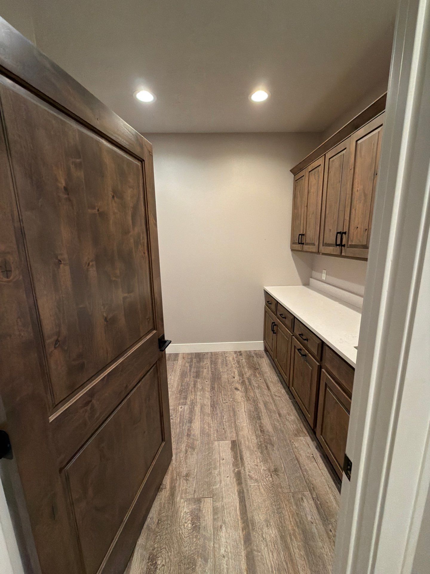 Sioux Falls Interior Finishing by Select Painting, Coatings & Garage Cabinets