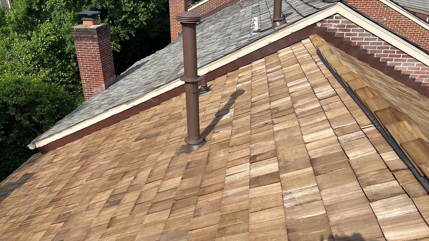 Falls Church - 18" Perfection CCA Shakes in Western Red Cedar by RM Banning, Inc.