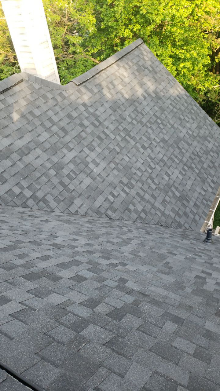 Great Falls: CertainTeed Landmark Pro Designer Shingles in Max Def Moire Black by RM Banning, Inc.