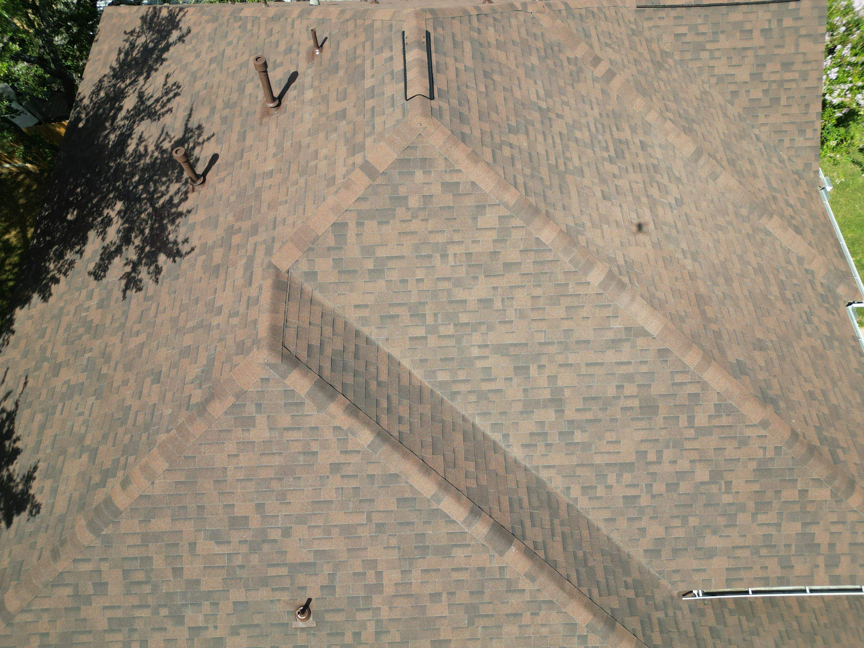 Antique Brown - Malarkey Highlander by RoofsOnly.com