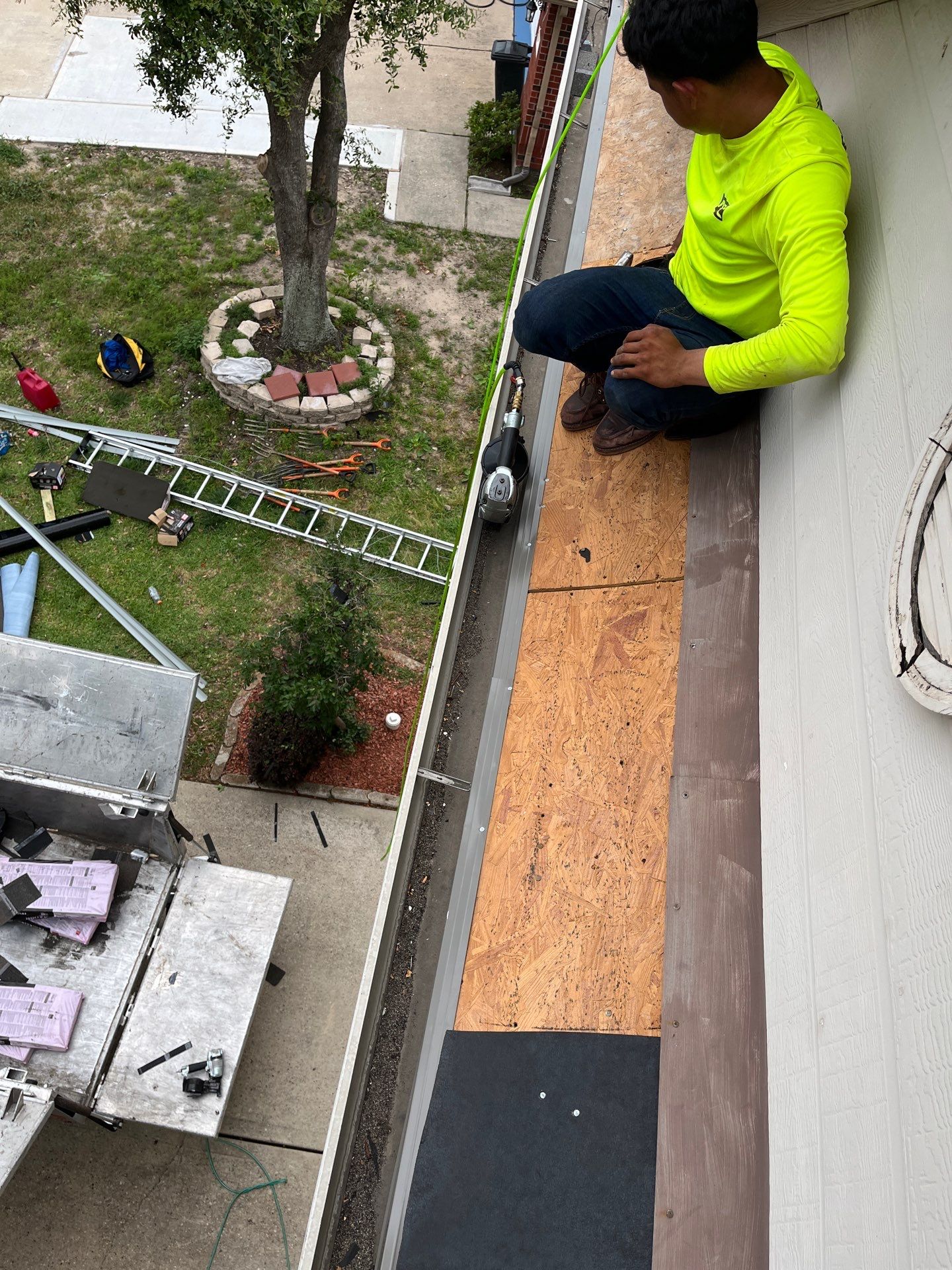 Residential Roofing Installation using Owen's Corning Duration (Lifetime) Shingles by Roof Repair Company