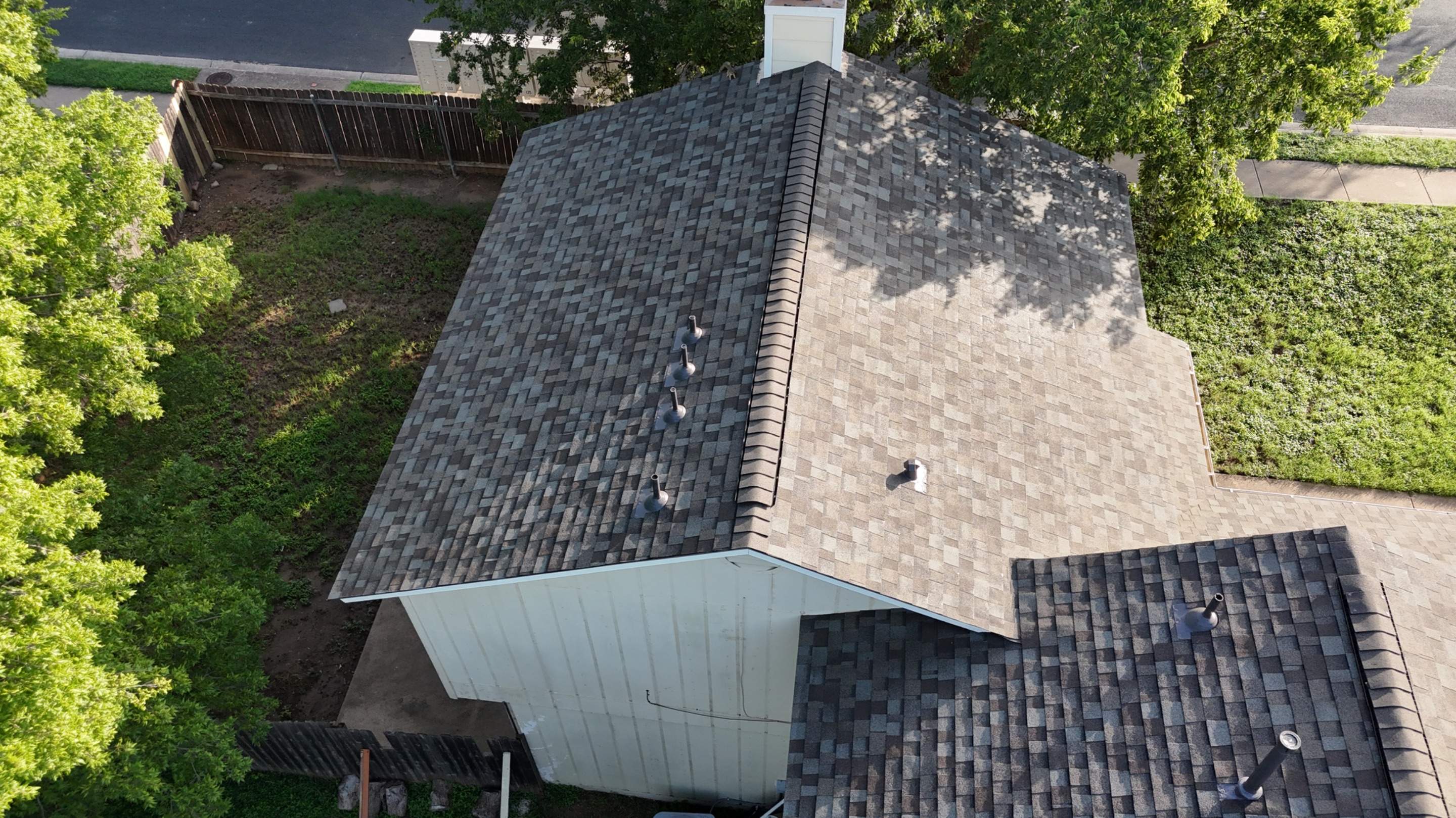 Driftwood - Owens Corning TruDefinition Duration by RoofsOnly.com