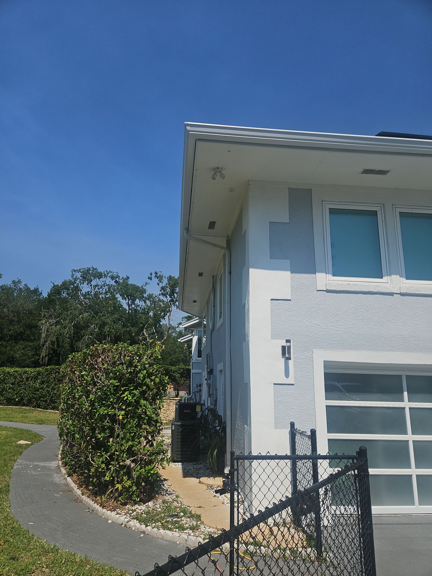 Cleaning Gutters in Sarasota FL by Gutter Professors