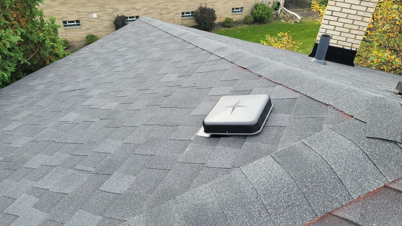 ATLAS PINNACLE COLOR: SCOTCHGARD BLACK SHADOW DRIP EDGE: WHITE by Eagle Eye Roofing