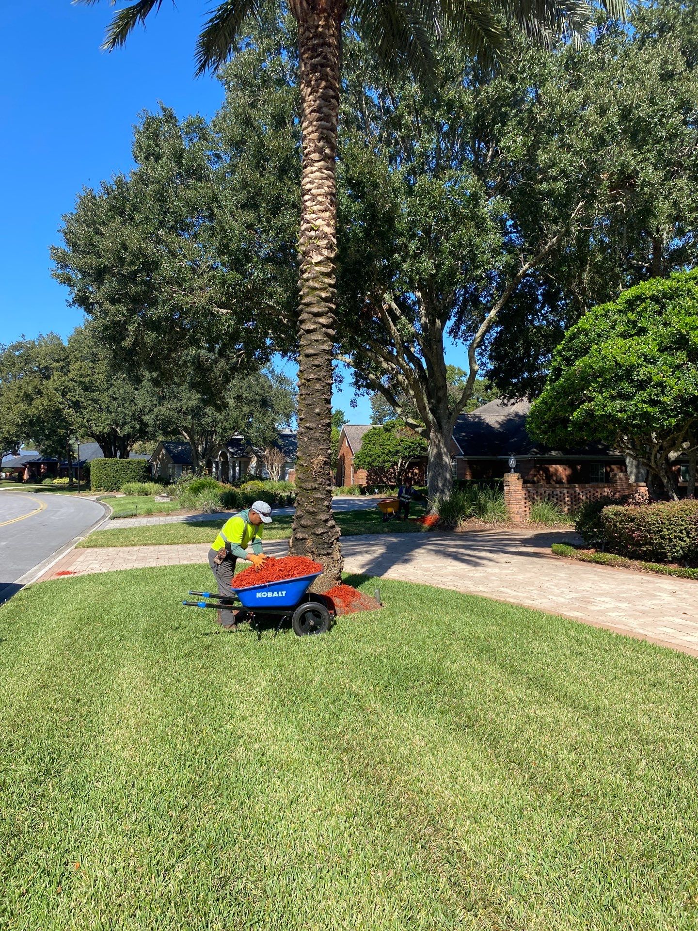Deerwood Resident | Mulch Freshen Up by ProGreen Services