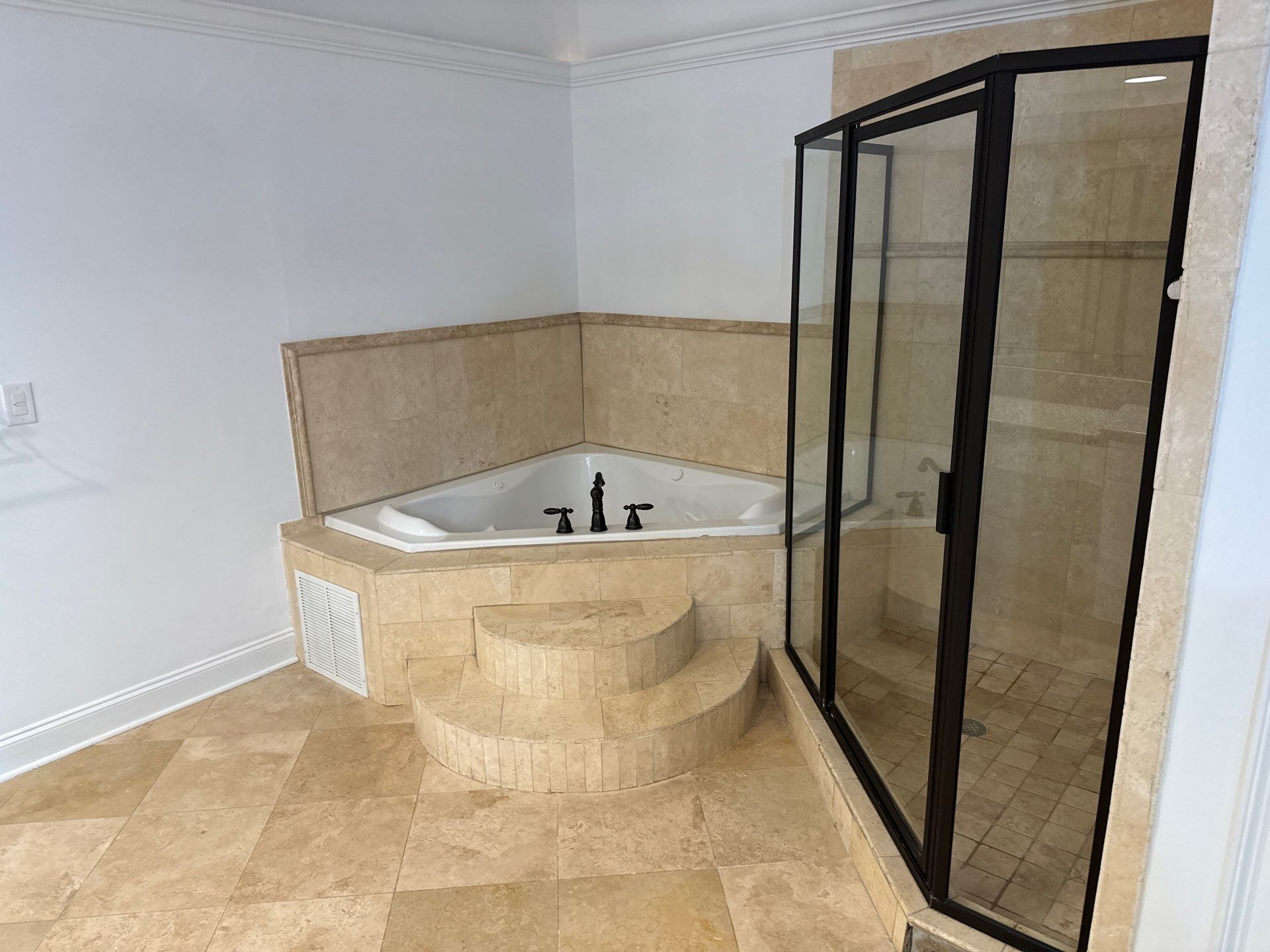 Full master bathroom renovation by Prudencio