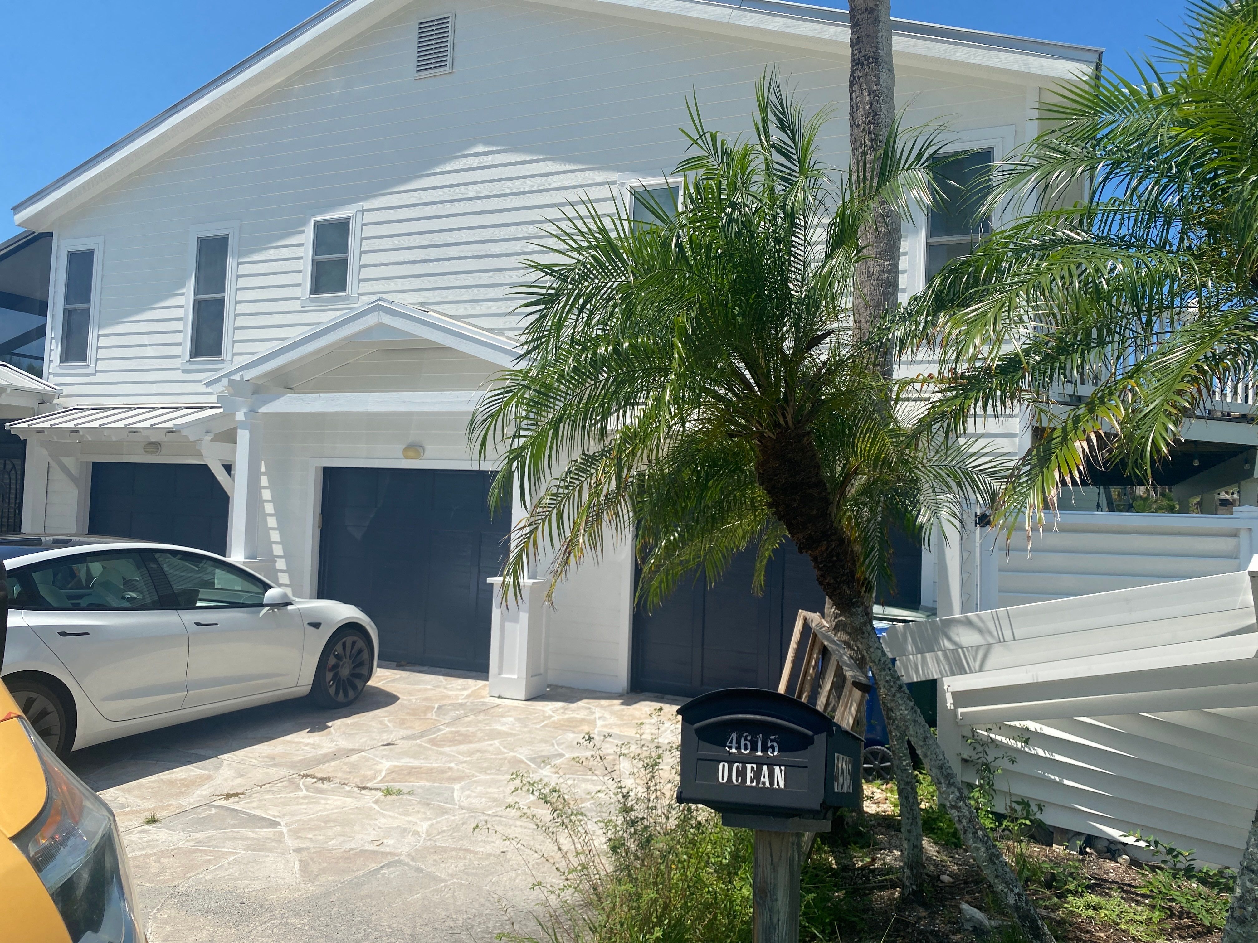 New 7-inch K-Style Gutters Installed in Siesta Key FL by Gutter Professors