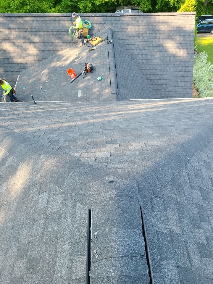 Clifton - CertainTeed Landmark Charcoal Black by RM Banning, Inc.