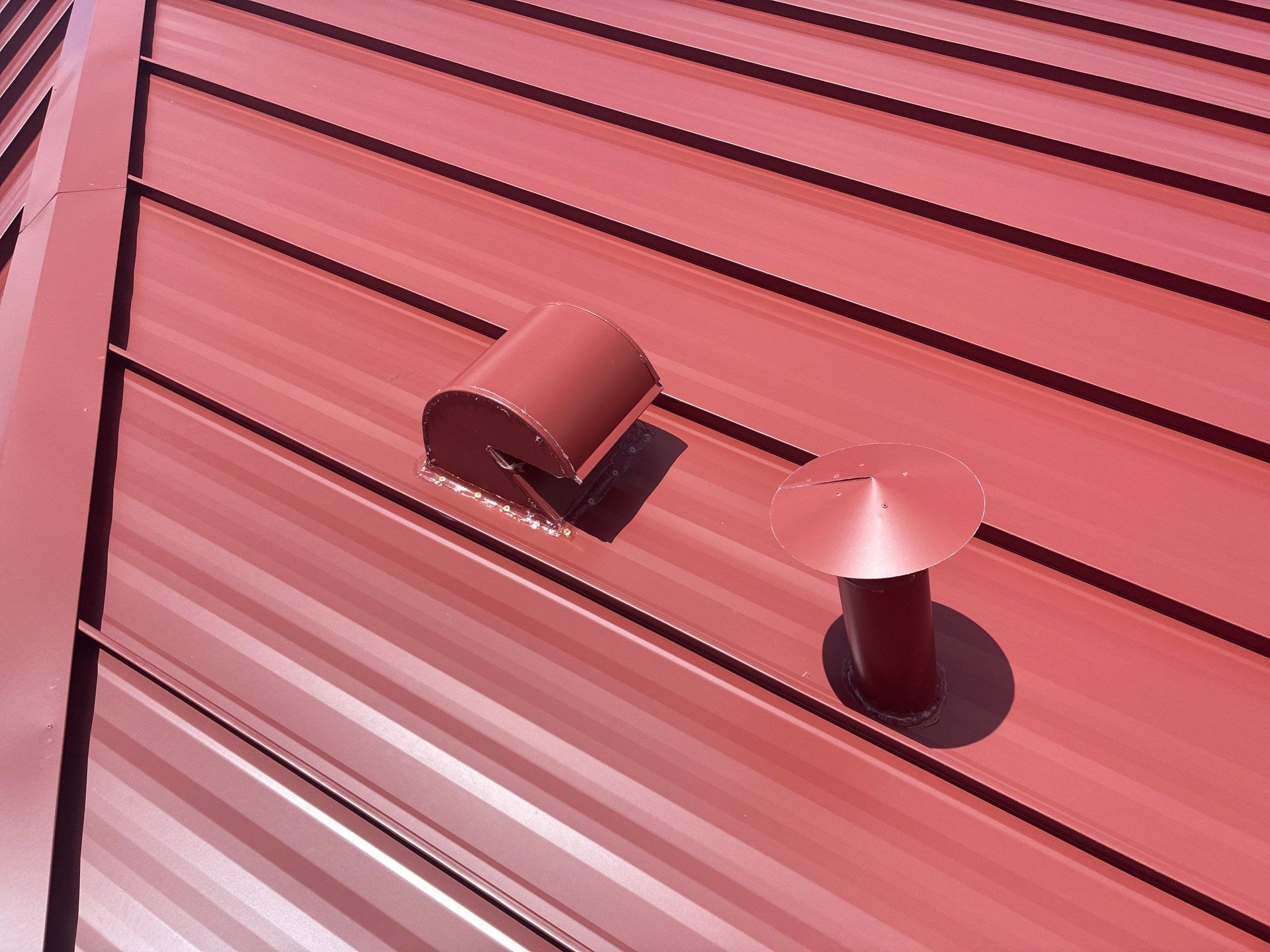 24ga 1.5" Mechanical Seam Colonial Red by Total Roofing System The Metal Roof Experts