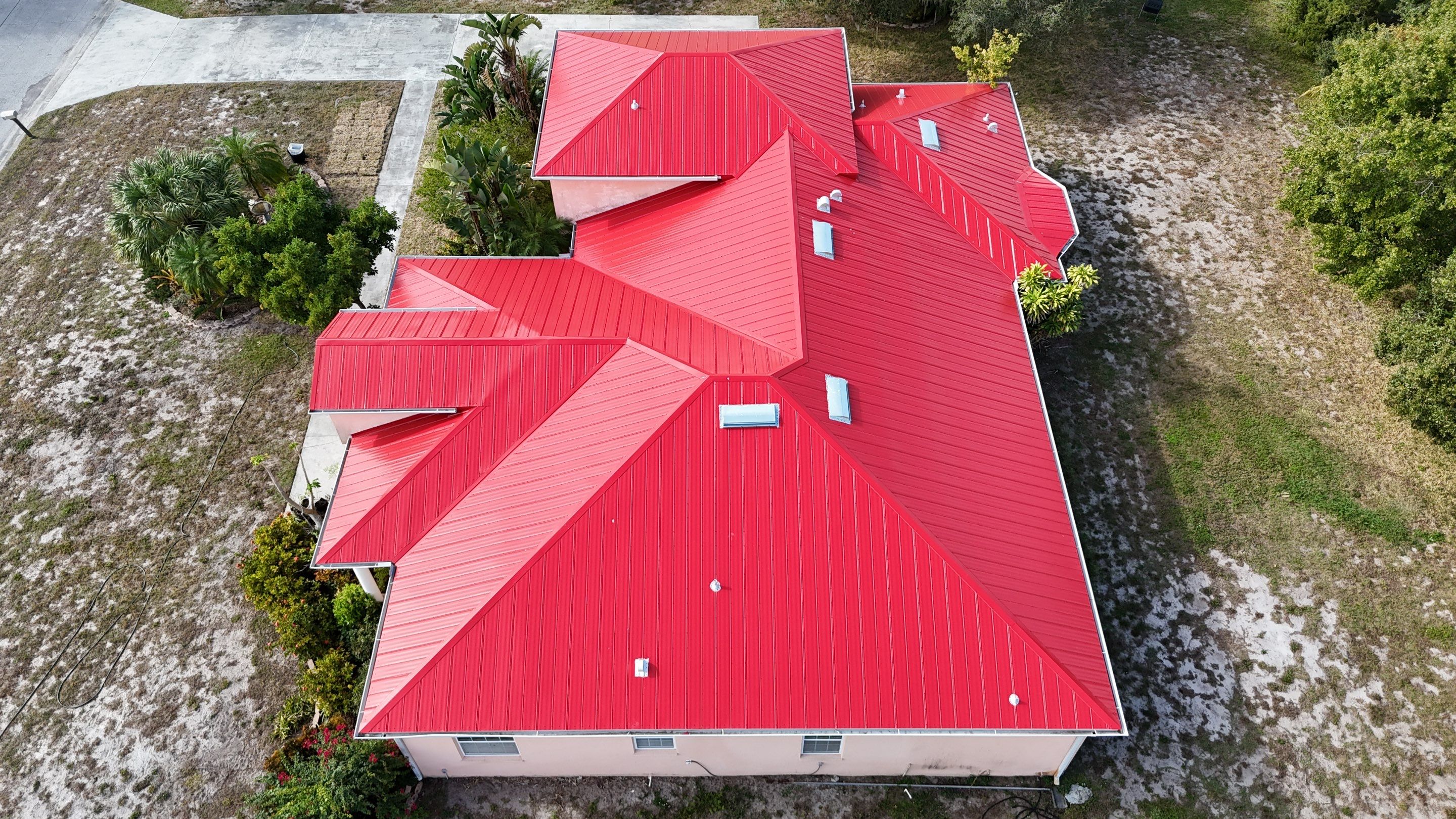 Metal Roof Replacement in Gibsonton, FL by Steadfast Roofing 