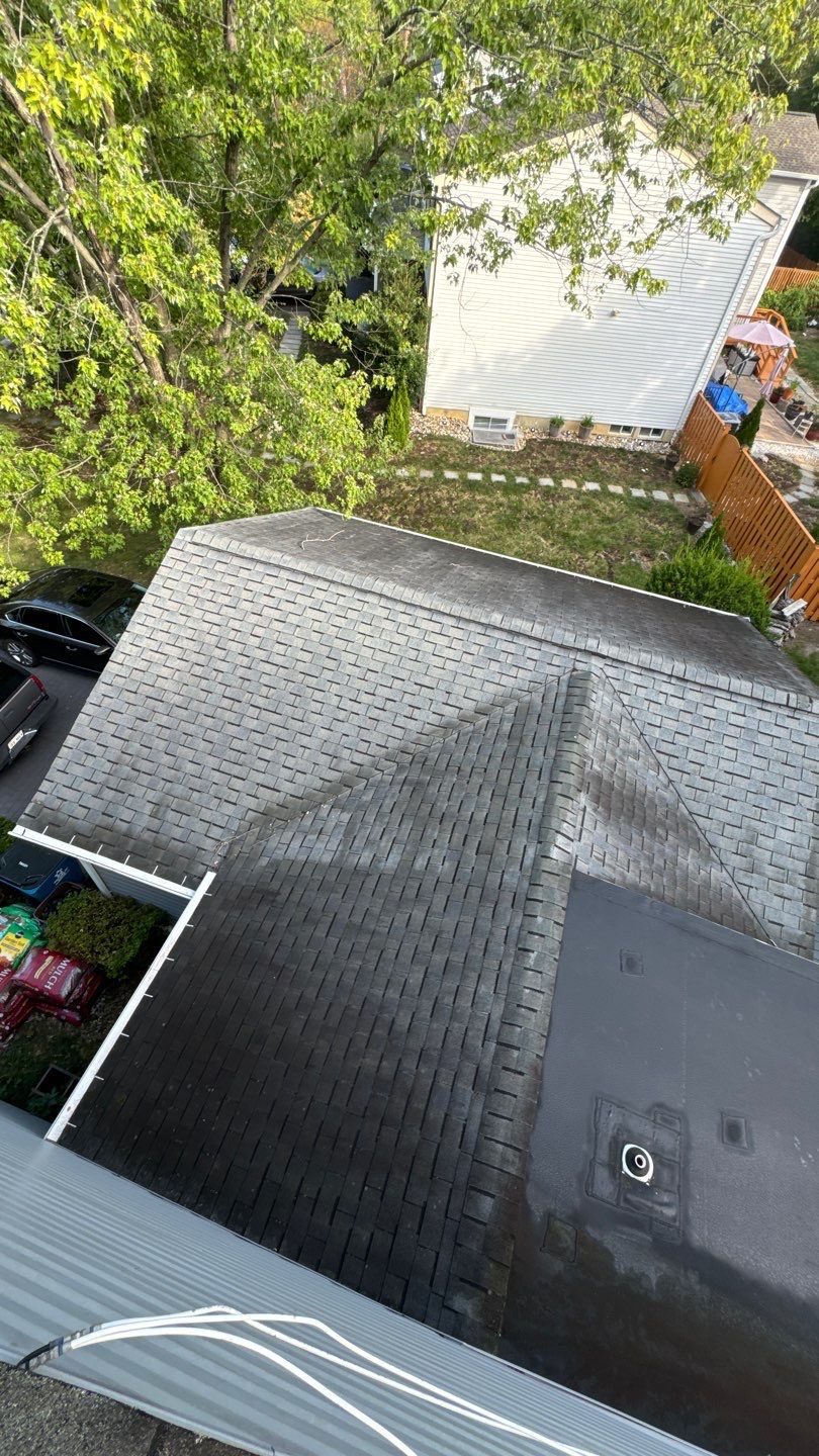 Alexandria: Residential Flat Roof Replacement with MuleHide TPO by RM Banning, Inc.