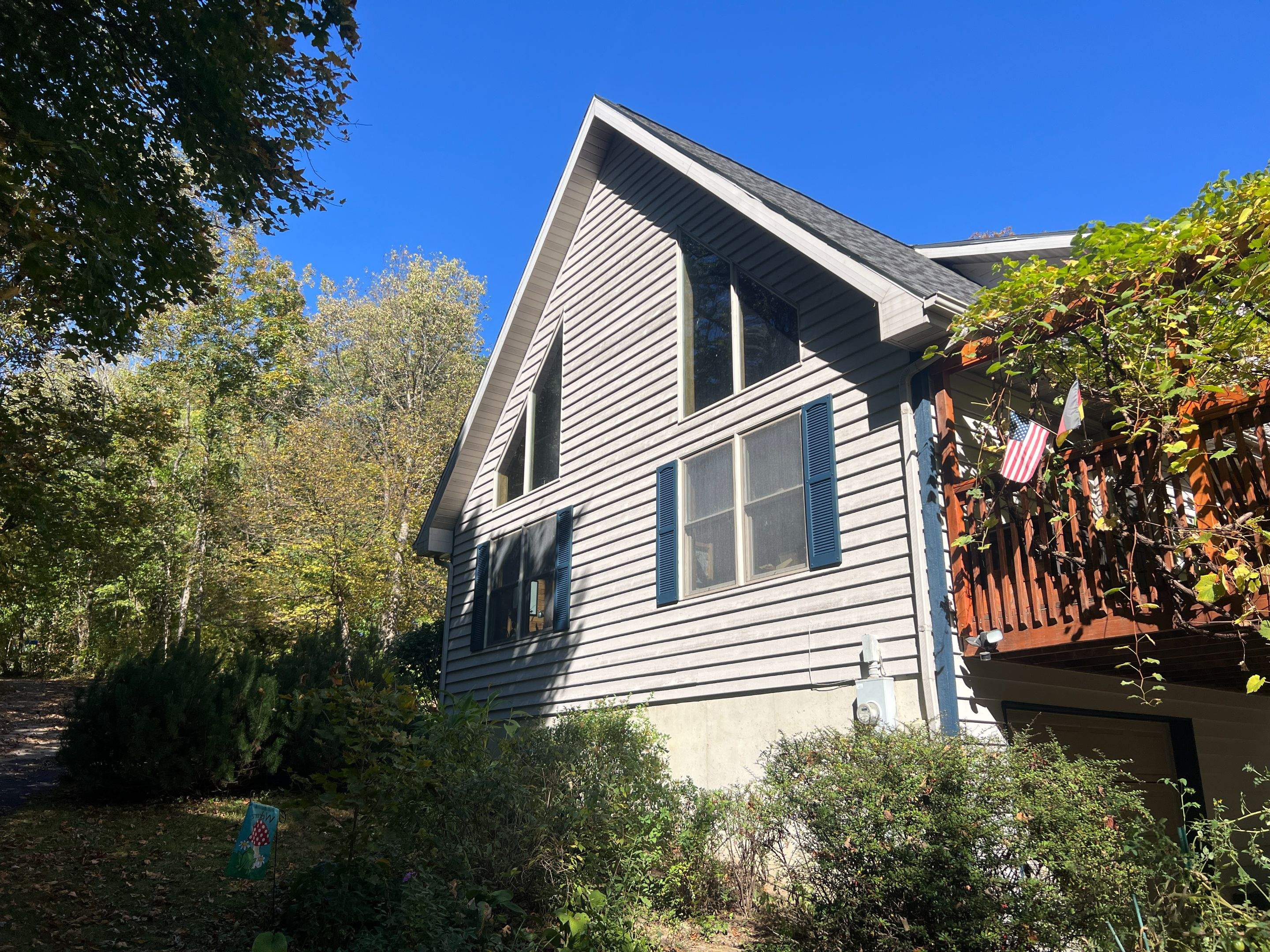 Exterior Siding Refresh by Grandview Painting