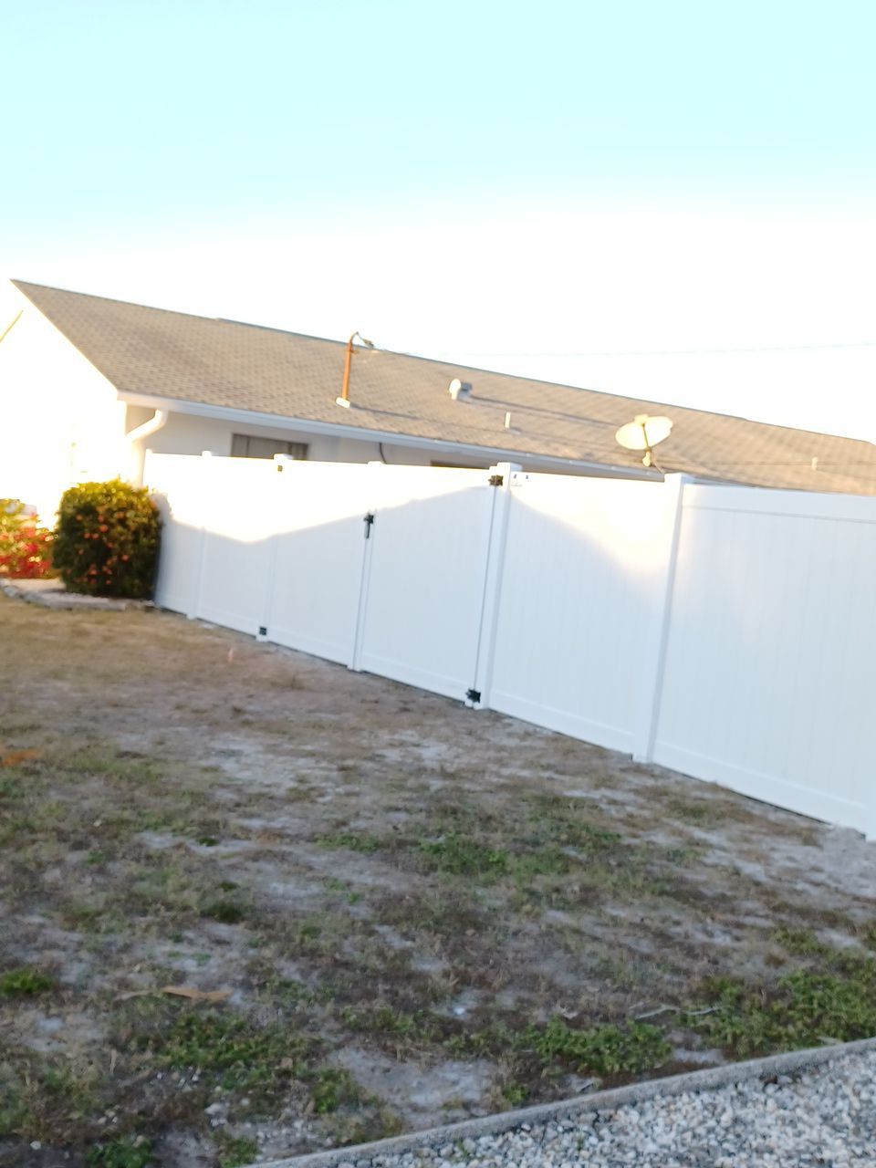 Sun City Center, FL Install 6 ft. tall White Vinyl Privacy Fence by Asap fence and gates, LLC