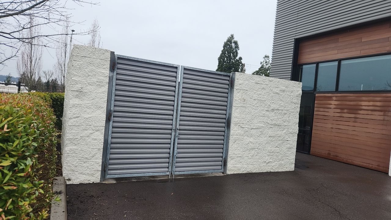 Soft Wash using Soft wash solution by Willamette Outdoor Wash LLC
