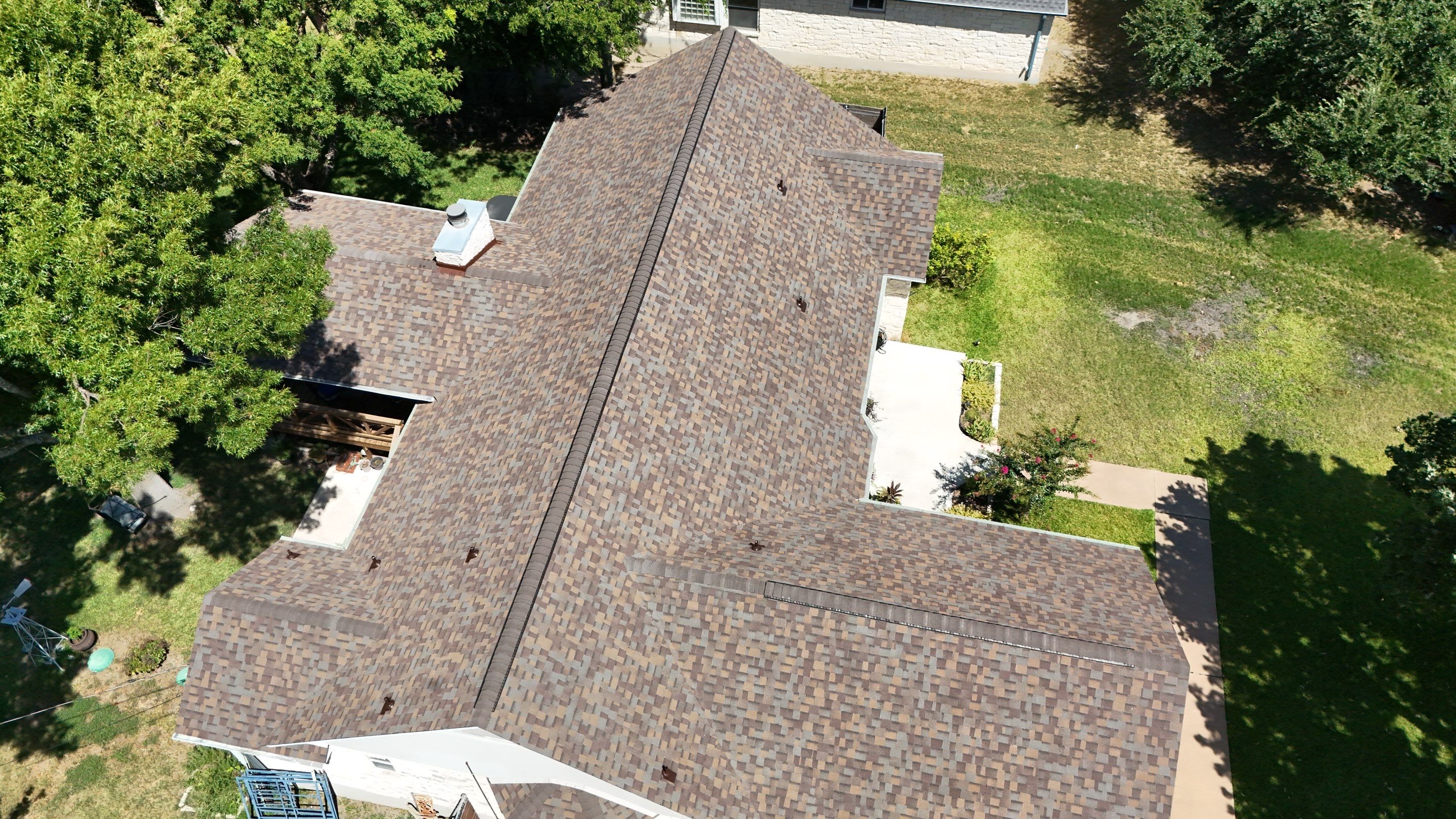 Replacement using Owens Corning - Duration - Teak by Action Exteriors Austin