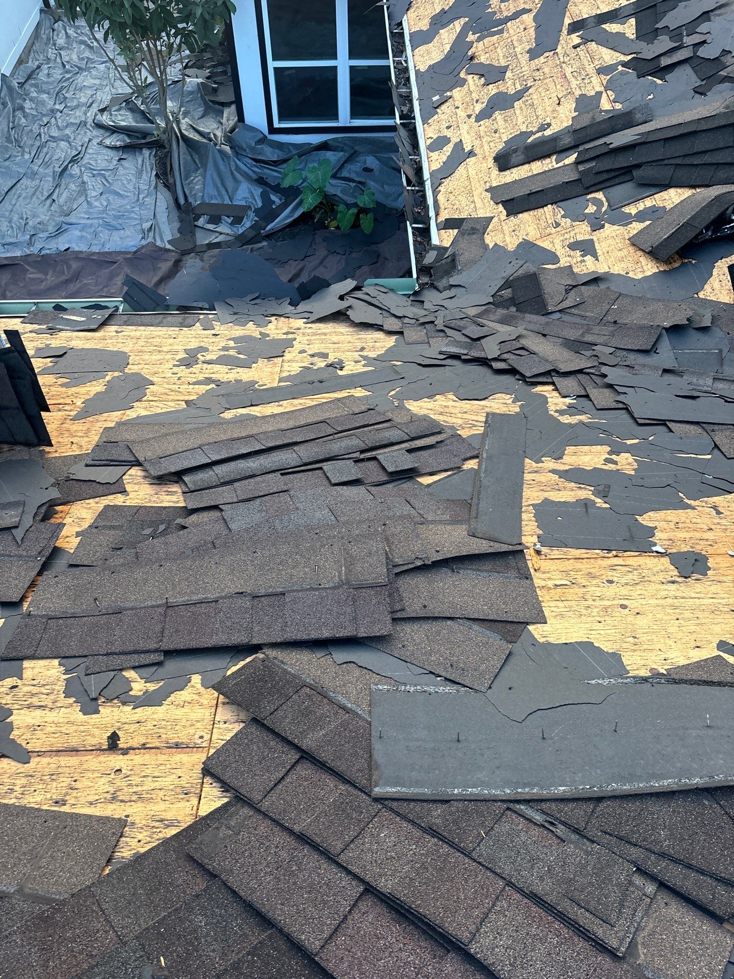 Residential Roofing Installation using Owen's Corning Duration (Lifetime) Shingles by Roof Repair Company