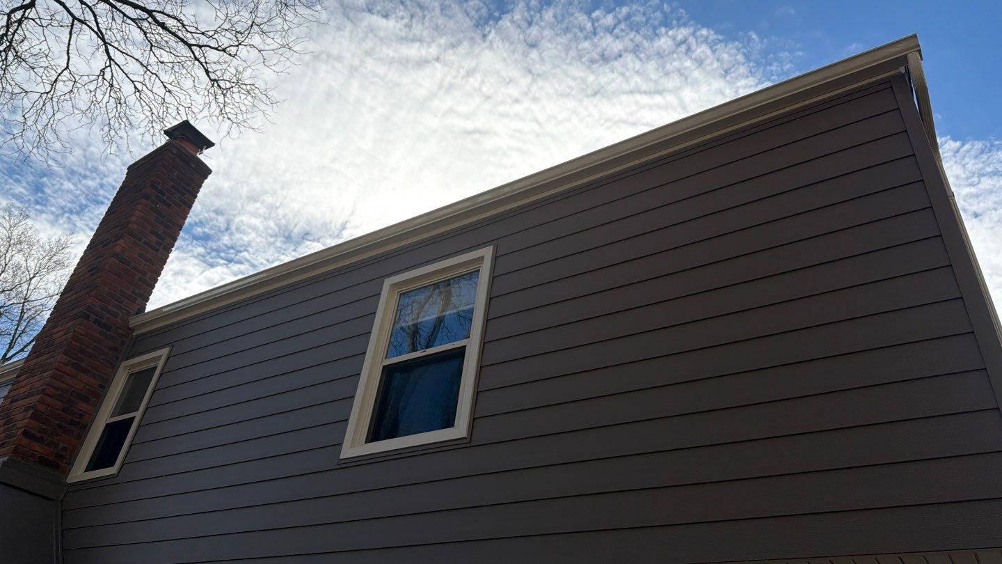 Siding Replacement using Alside S7 Cedar Mill Grain Storm Grey by 180 Contractors