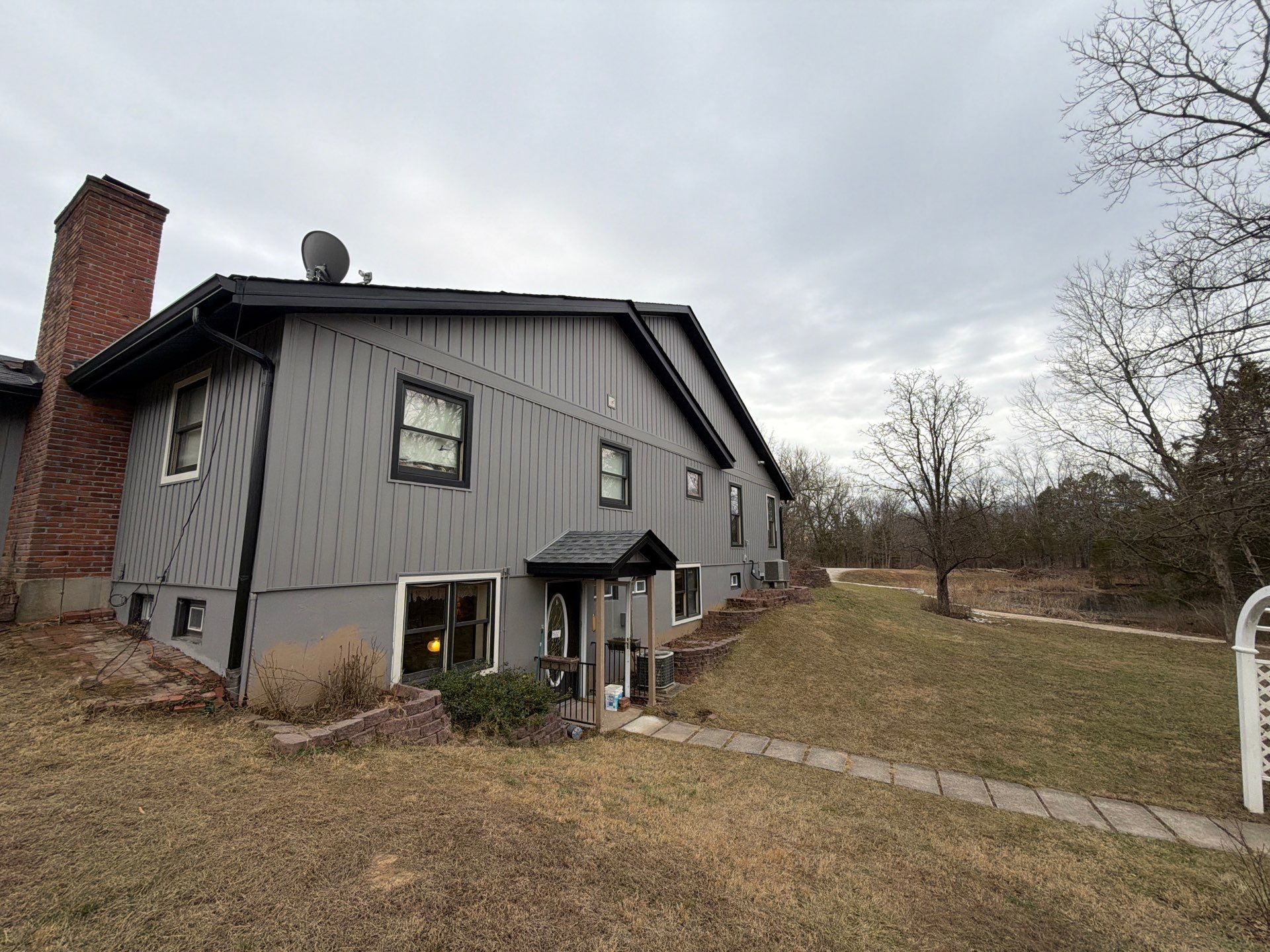 Project in Defiance by Acute Roofing And Exteriors 