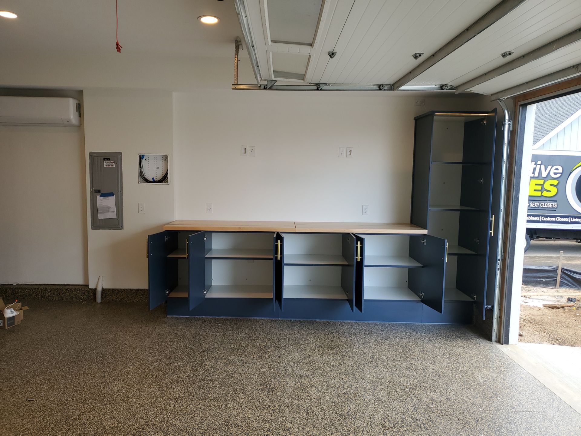 Project by Innovative Spaces / Innovative Concrete Coatings by Innovative Spaces / Innovative Concrete Coatings