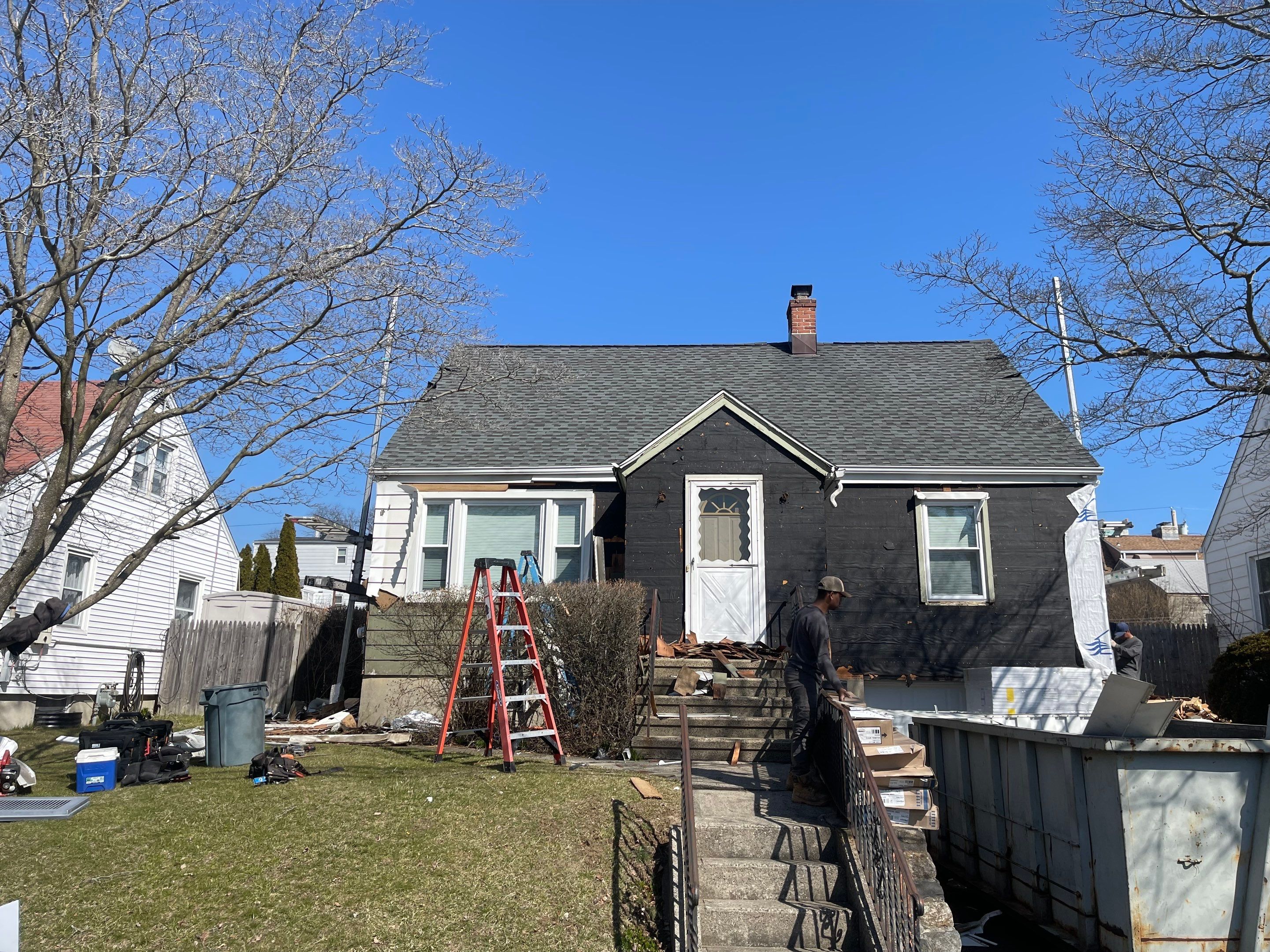 Siding Installation using Certainteed Monogram Charcoal Gray by A Plus Exterior