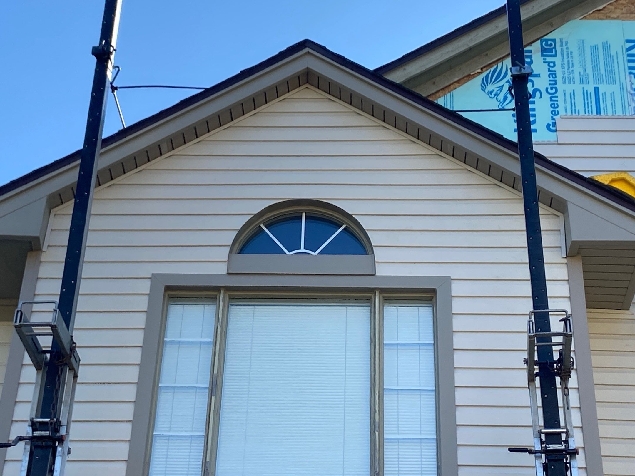 Siding Replacement using CertainTeed Restoration Classis D4 by 180 Contractors