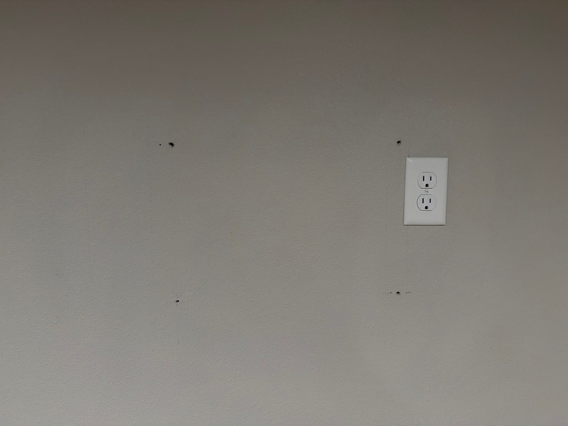 Sioux Falls Interior Finishing by Select Painting, Coatings & Garage Cabinets