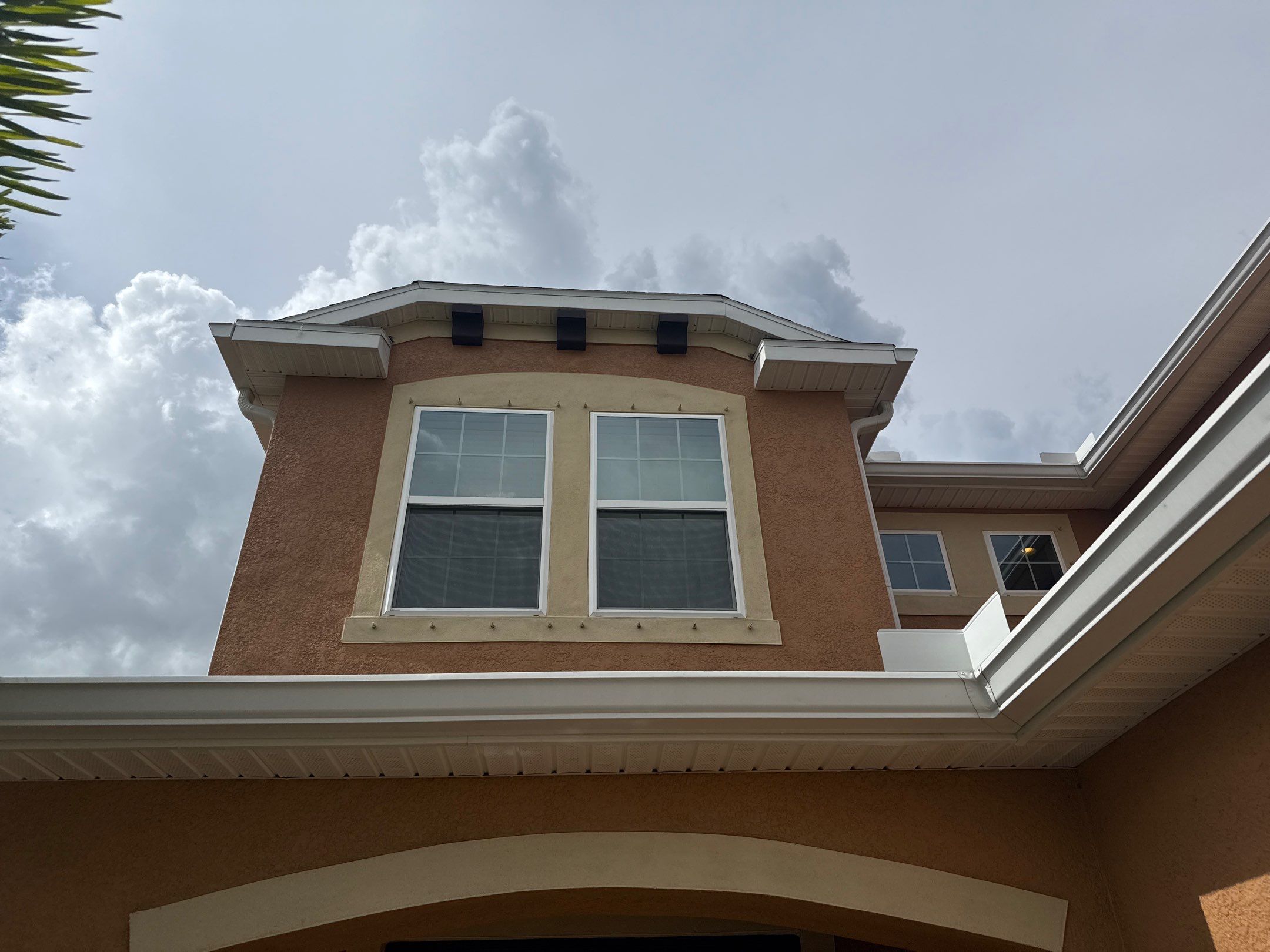 Full Exterior Cleaning – Two-Story House, Gutters, and Fence in Old Mill Preserve, Palmetto, FL by Sunshine AquaWash