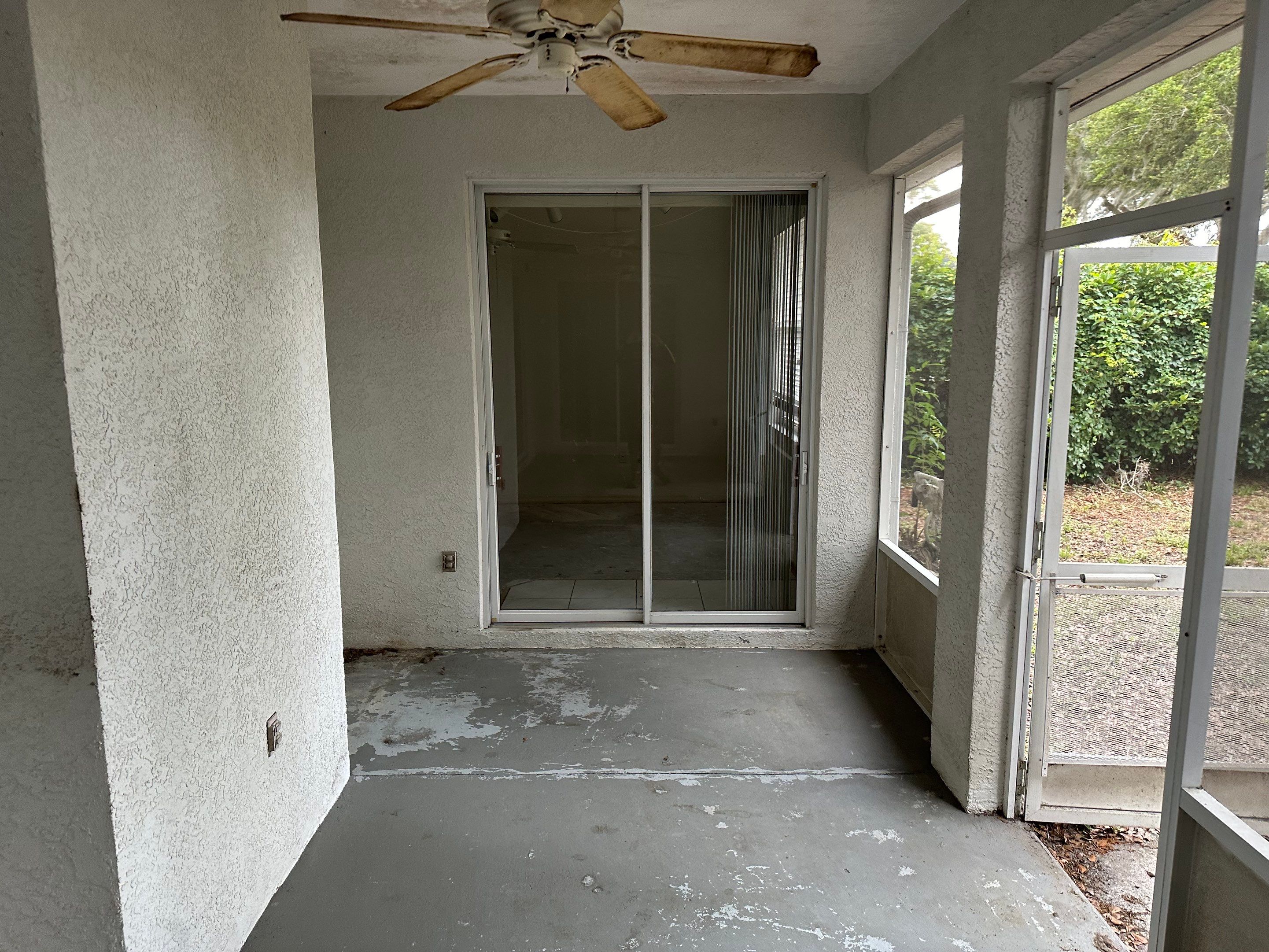 1-Story House Wash, Driveway, Patio/Lanai & Screen Enclosure Cleaning in Oakley Community, Ellenton, FL | Sunshine AquaWash by Sunshine AquaWash