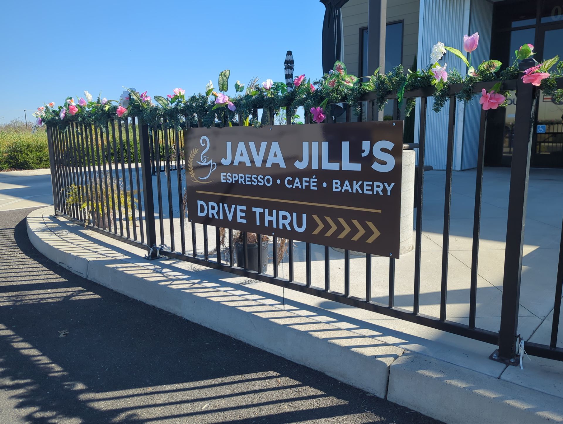 Commercial Signage Package and Monument Sign Installation in Modesto by City Signs