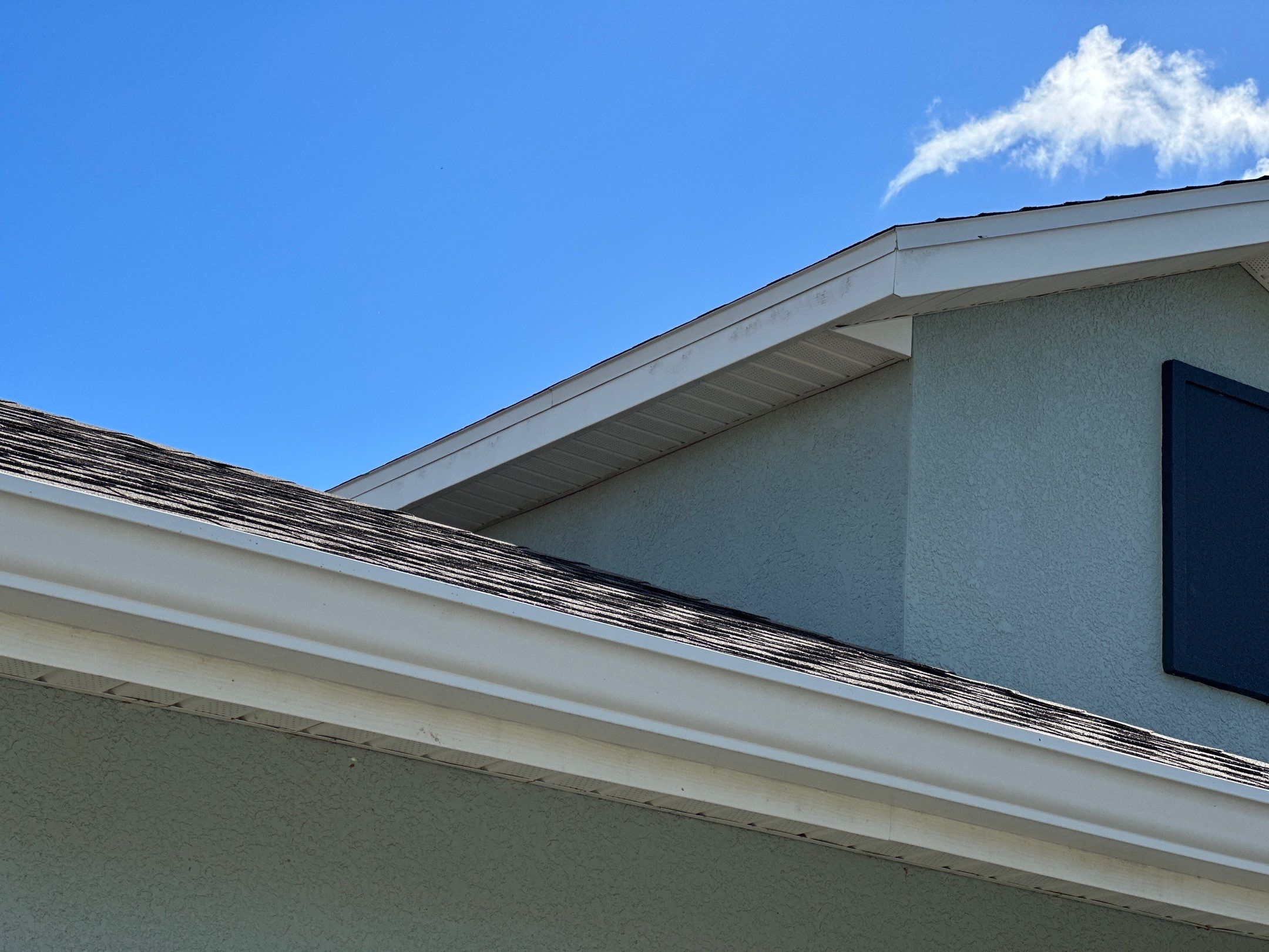 House Wash & Paver Driveway Cleaning in Trevesta Community, Palmetto, FL | Sunshine AquaWash by Sunshine AquaWash
