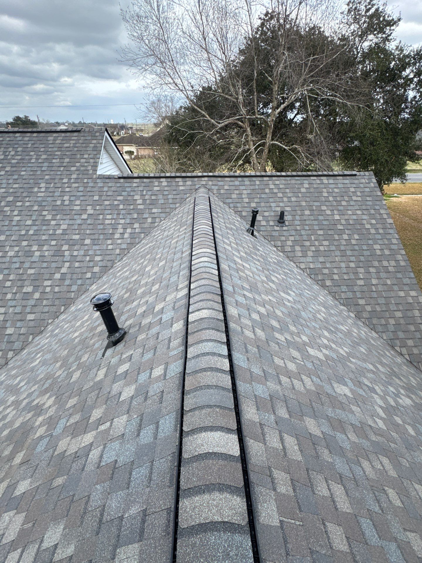 Driftwood - Certainteed Landmark by Top Team Roofing & Construction