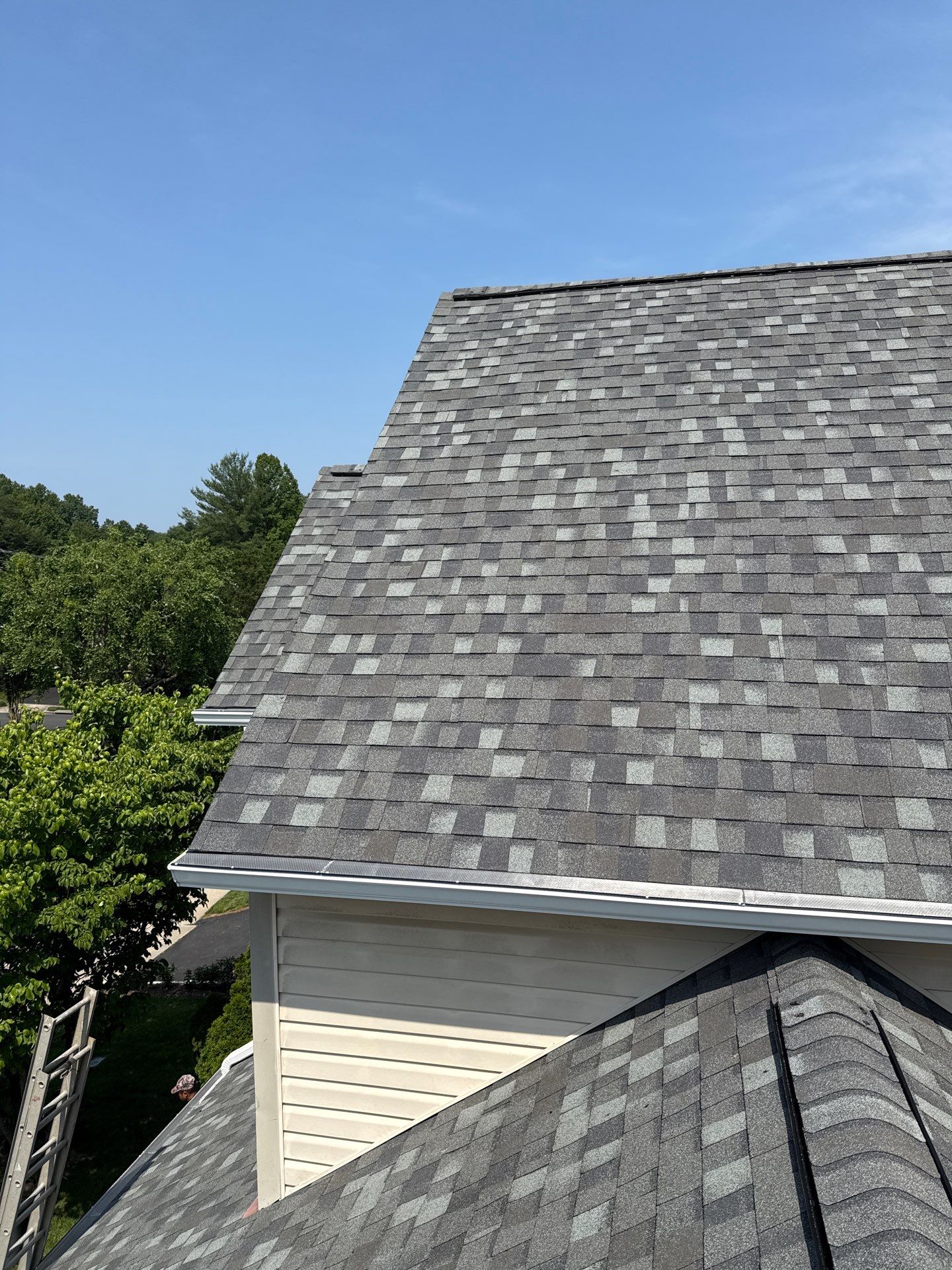 Springfield: Residential Roof Replacement with CertainTeed Landmark PRO in Max Def Georgetown Gray by RM Banning, Inc.