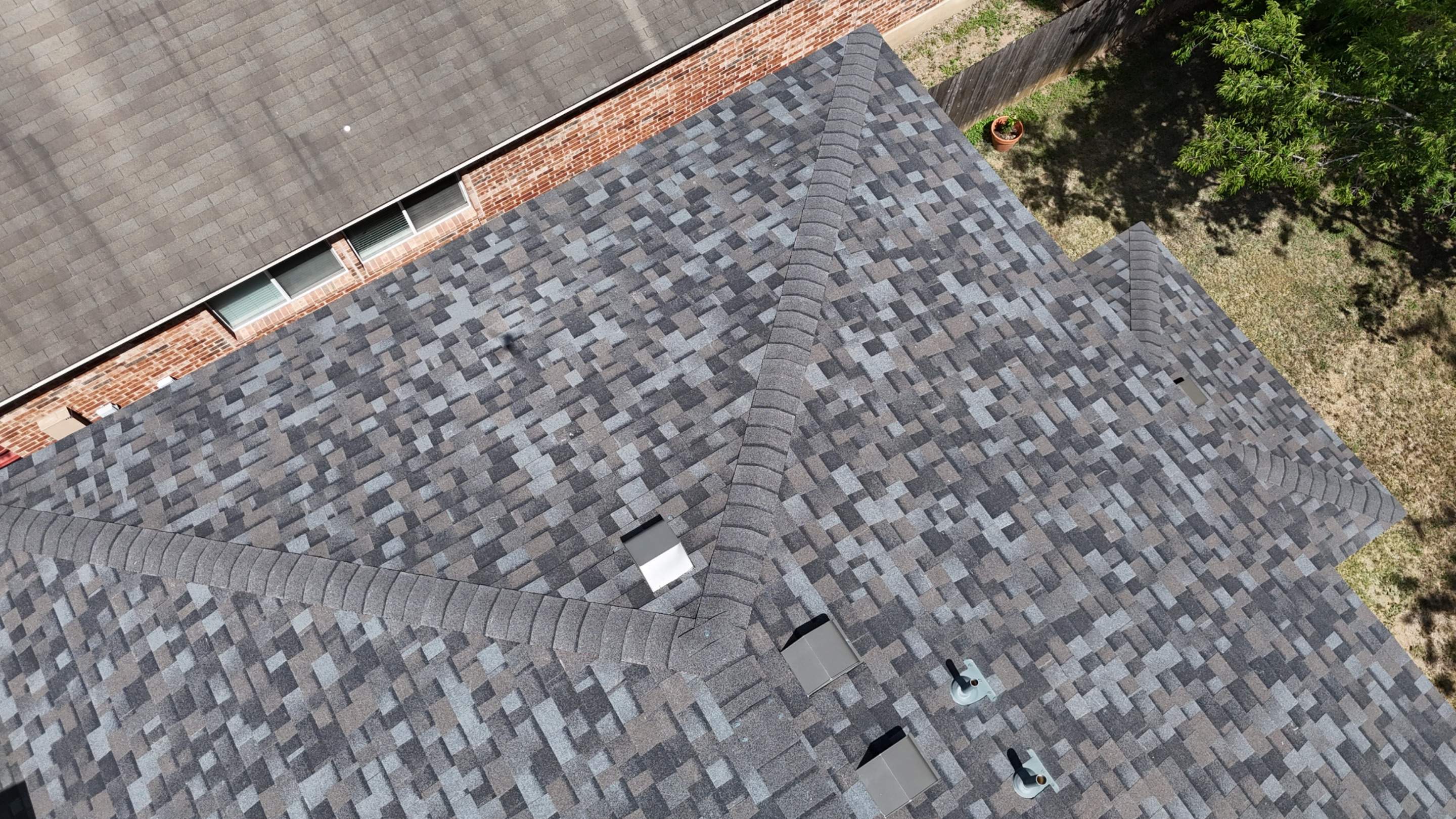 Williamsburg Gray - Owens Corning TruDefinition Duration by RoofsOnly.com