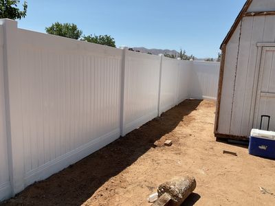 Fence replacement using 6ft and 4ft vinyl 