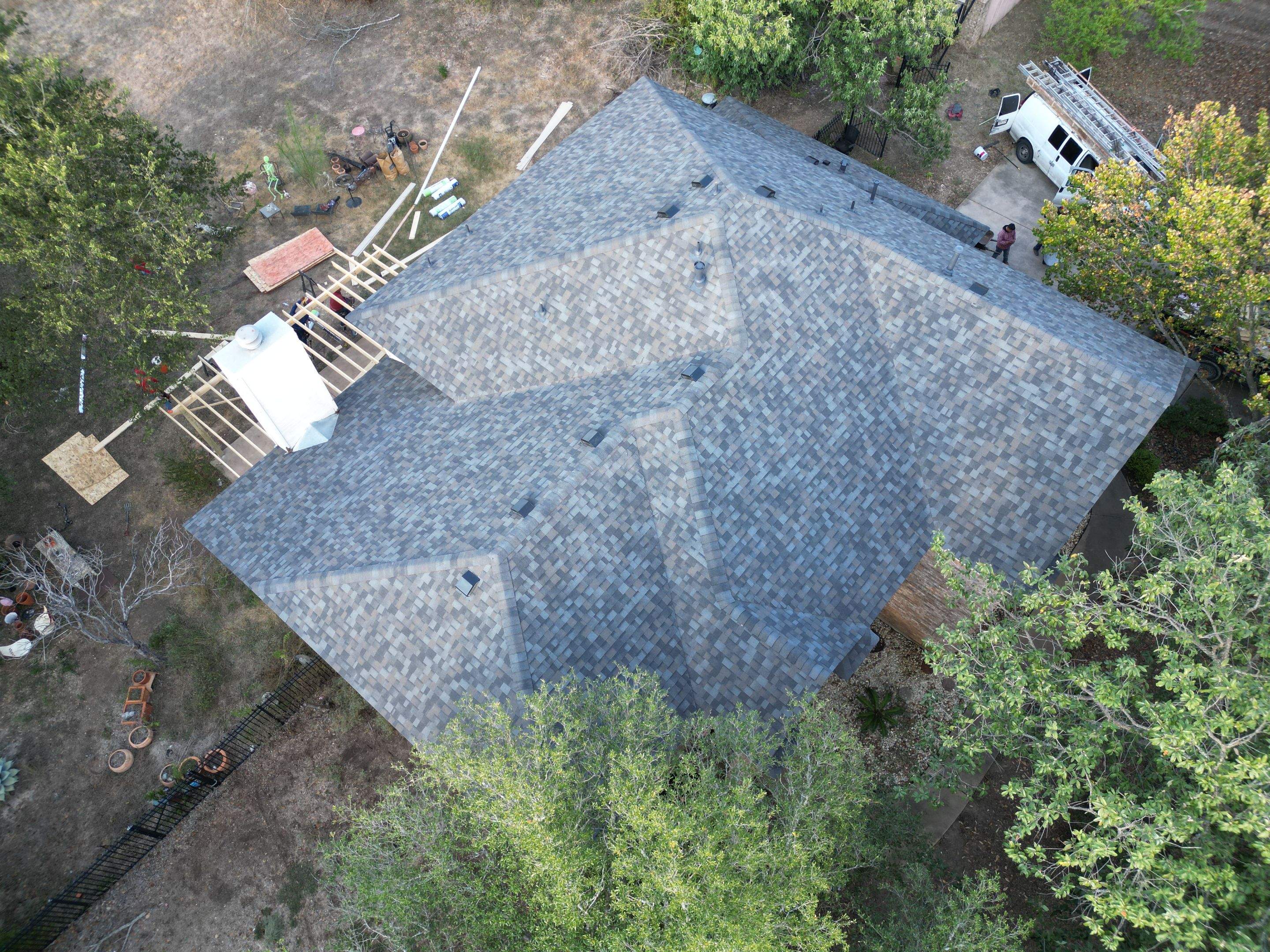 Williamsburg Gray - Owens Corning TruDefinition Duration by RoofsOnly.com