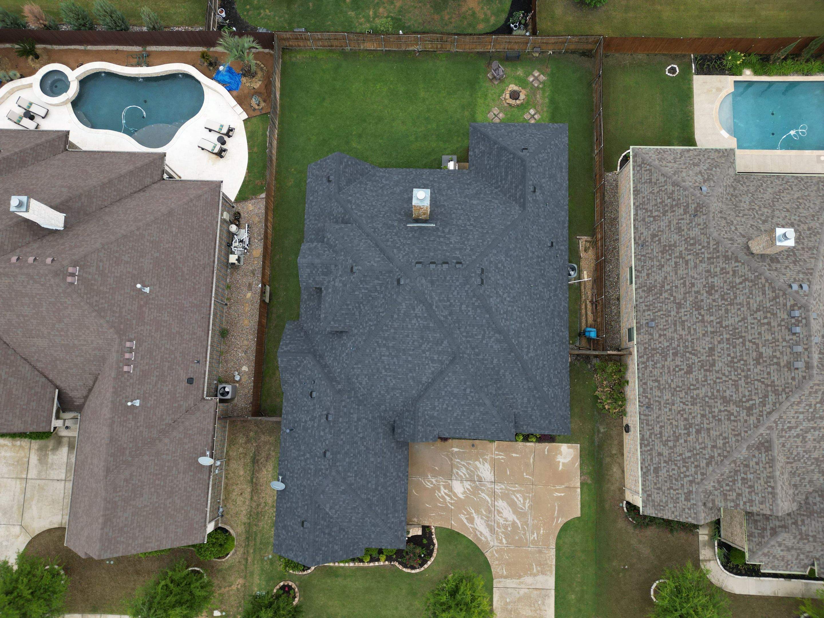 Onyx Black - Owens Corning TruDefinition Duration by RoofsOnly.com