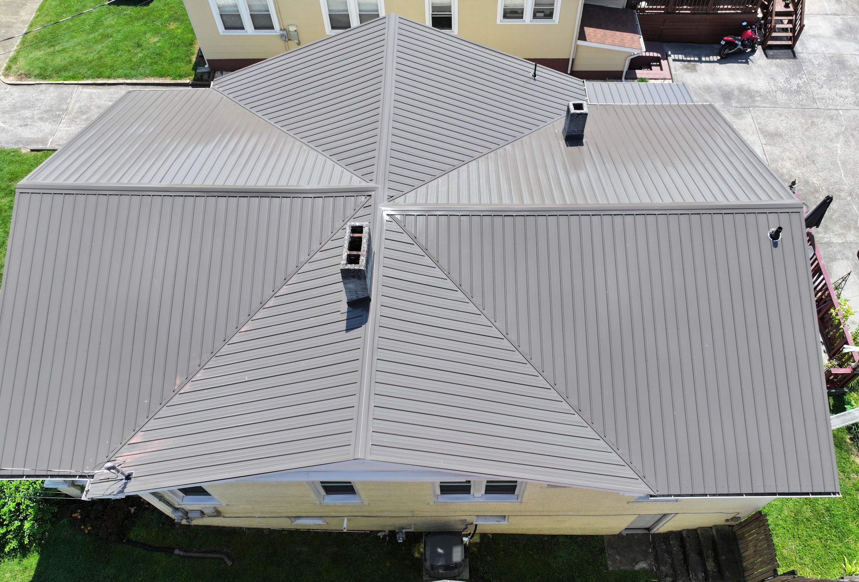 Fernandez Residence by Omnia Roofing