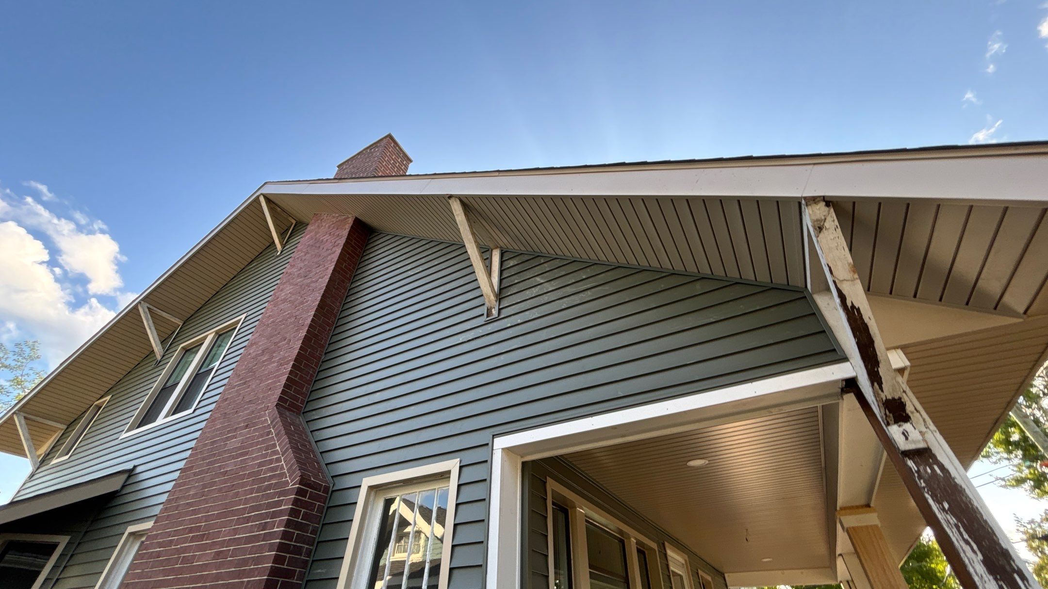 Siding Replacement using Alside Charter Oak D4.5" Deep Moss by 180 Contractors