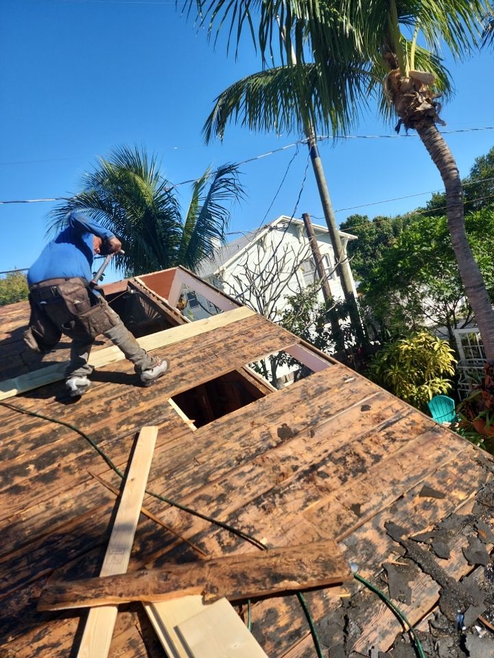 Shingle Roof Replacement in Lake Worth – Professional, Reliable, and Customer-Focused Service by Aastro Roofing