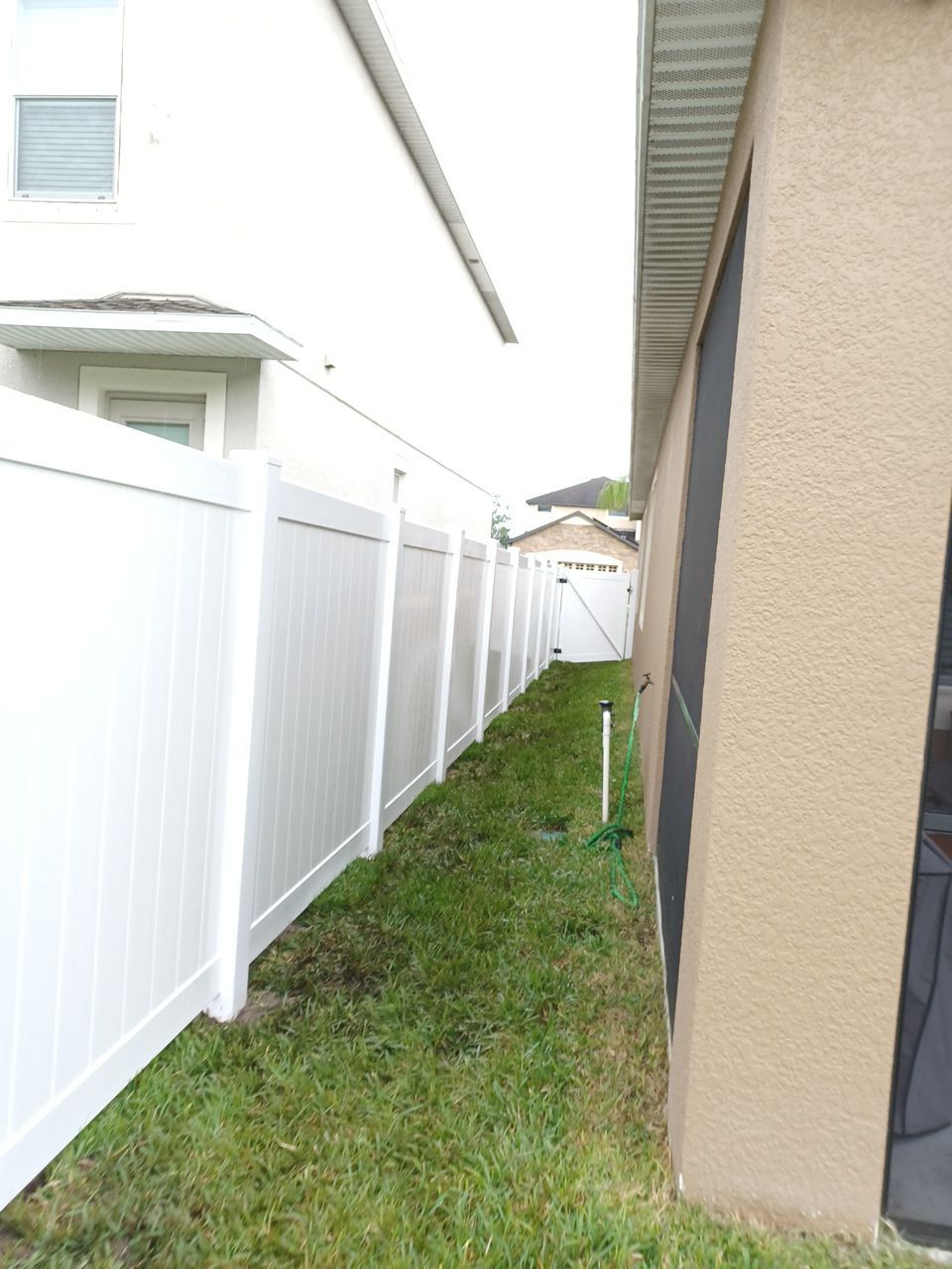 Riverview, FL 6 ft. White Vinyl Privacy Fence  by Asap fence and gates, LLC