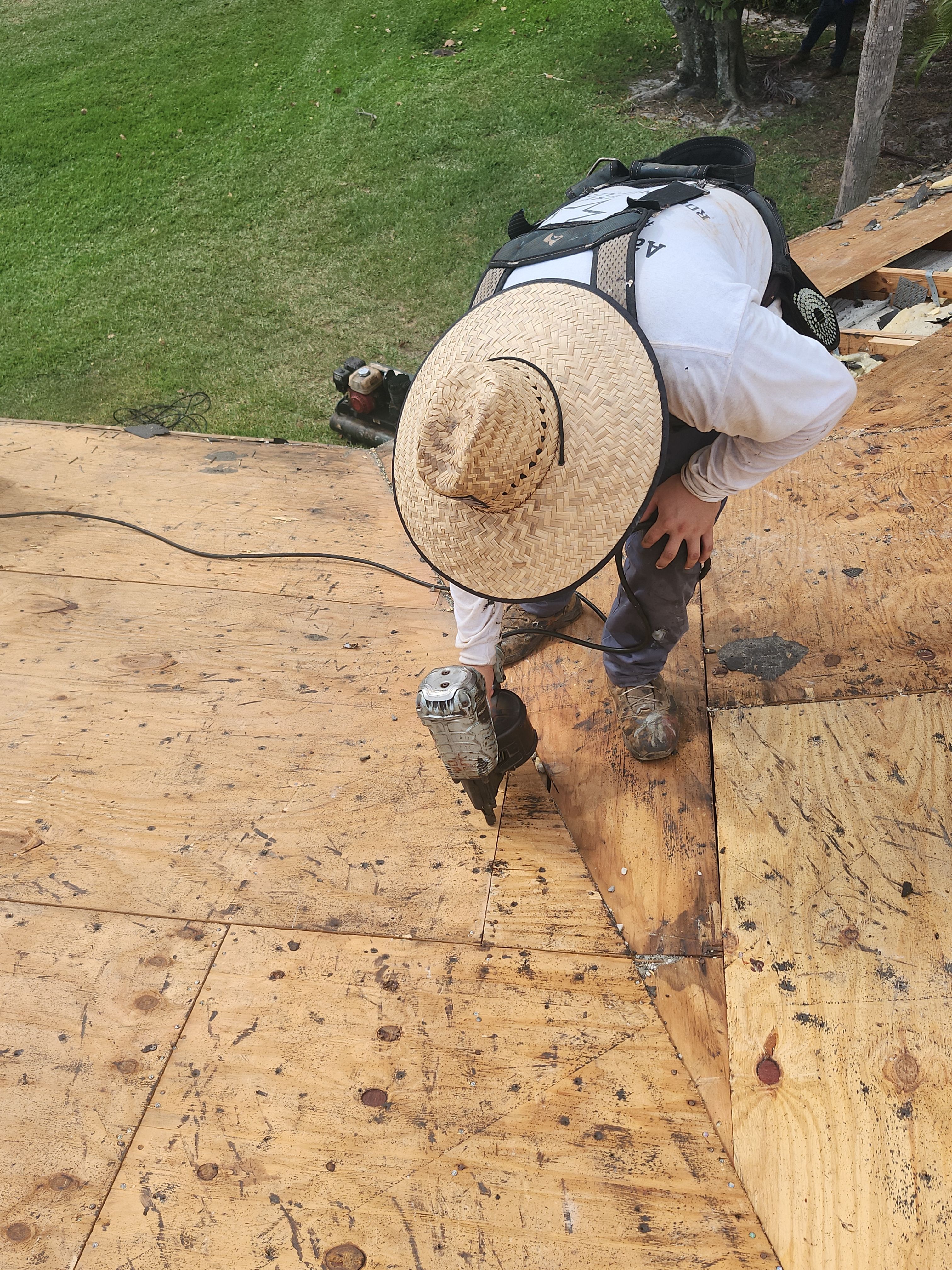 Premium Flat Roof and Tile Roof Replacement in Boca Raton’s Boca West – Eagle Roofing Royal Palm by Aastro Roofing