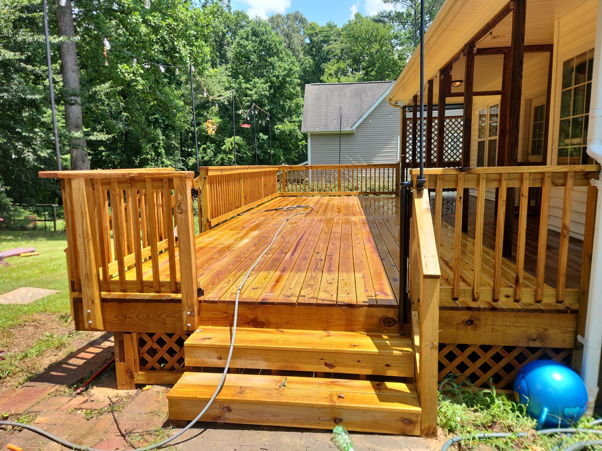 Wood Deck using Wood Sealant by DuraSeal