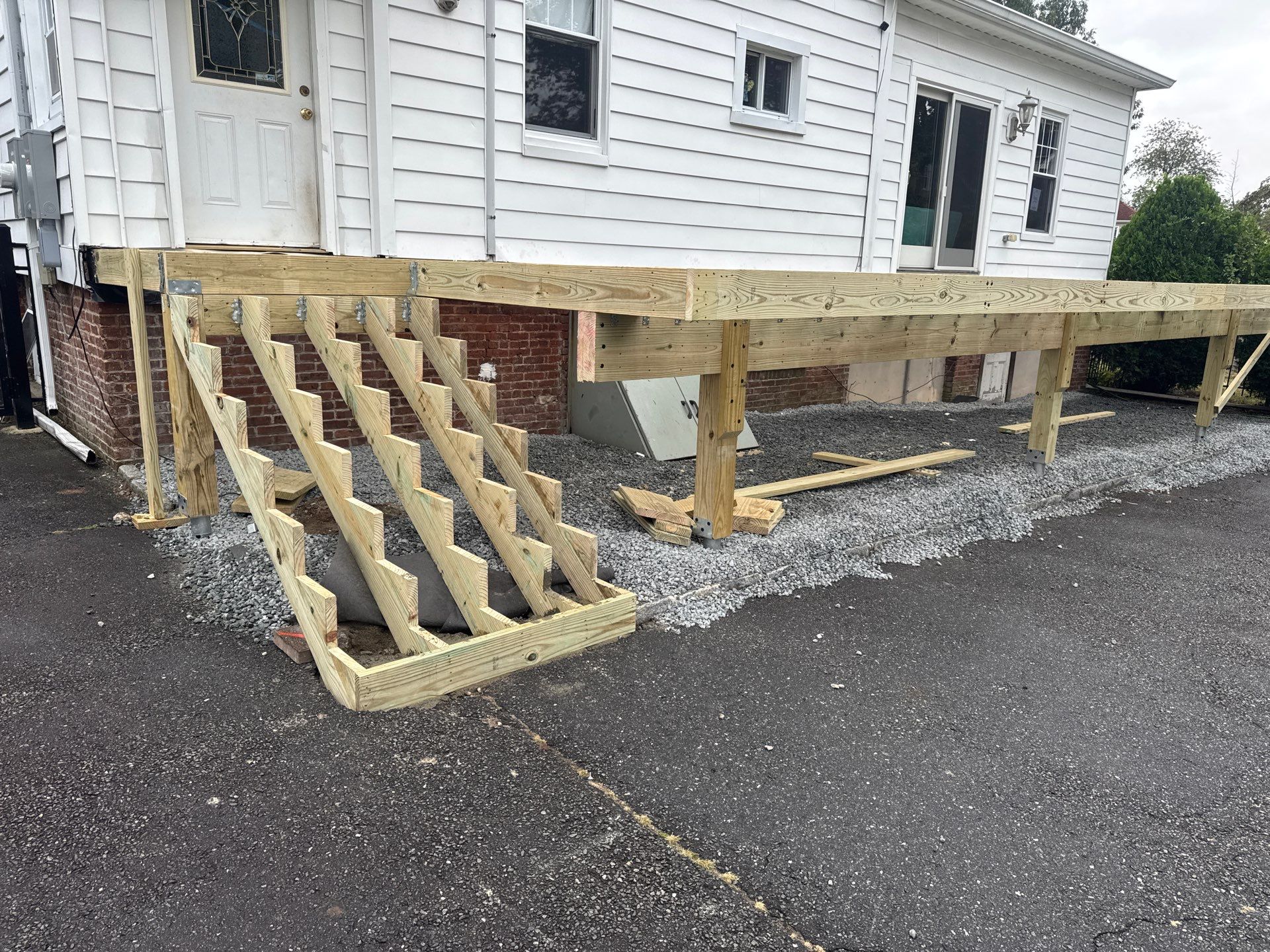 new deck with cable rails in Montclair NJ by deck guardian