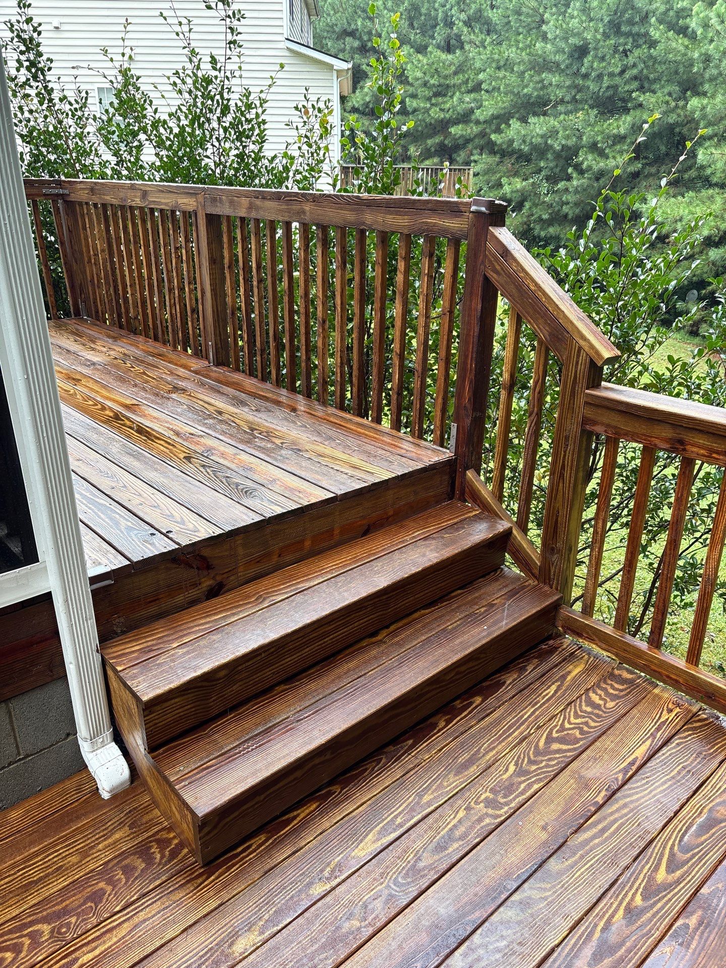 Wood Deck using Wood Sealant by DuraSeal