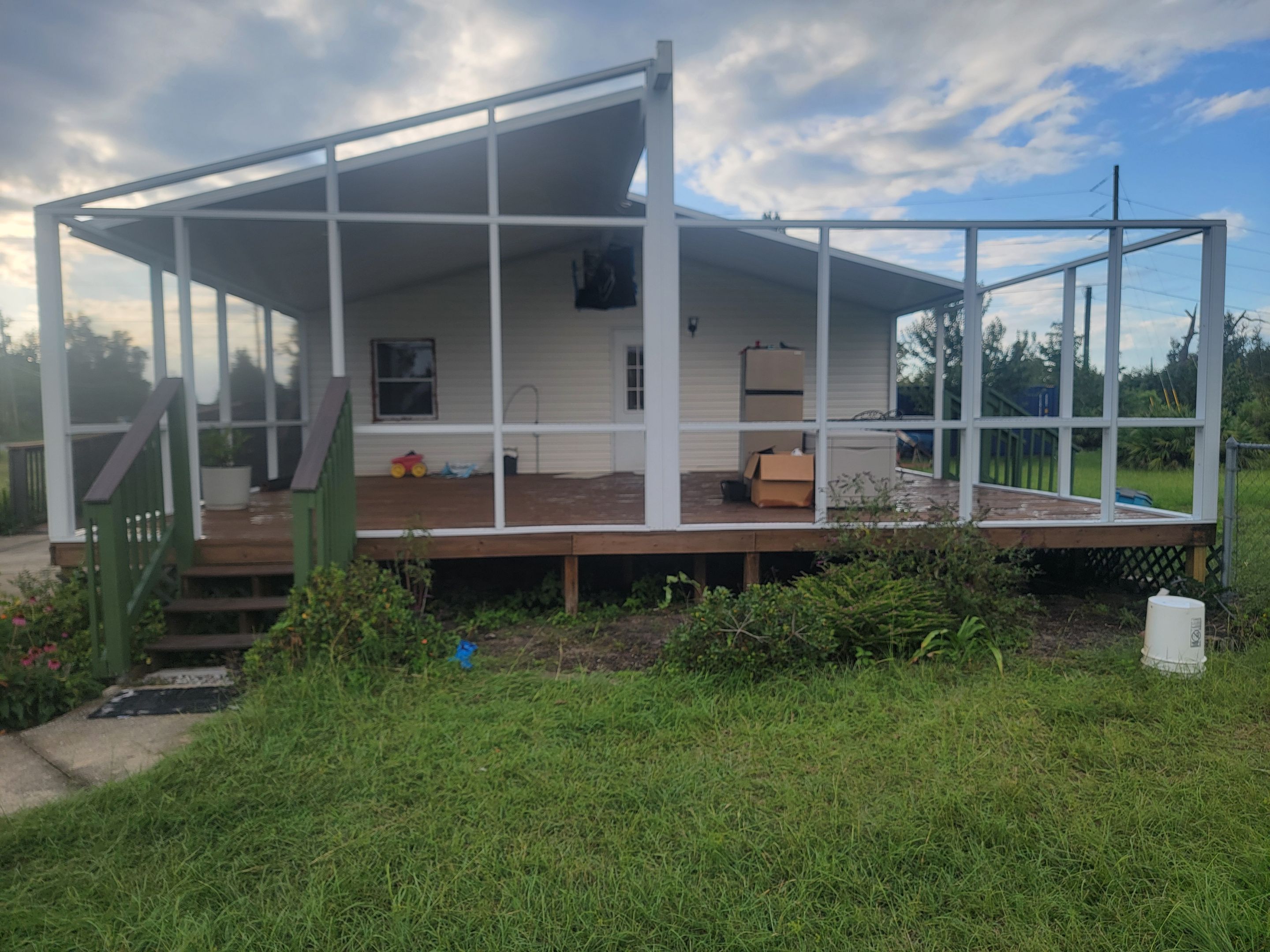 Cathedral Style Screen Room in Youngstown by Titan Sunrooms