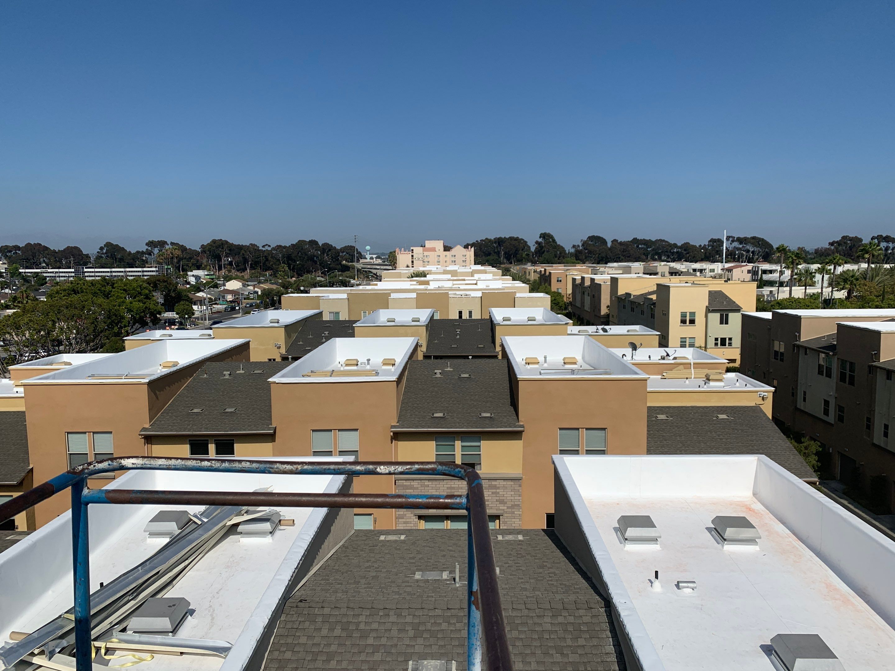 360 @ EL SEGUNDO by LA Roof Systems Corporation